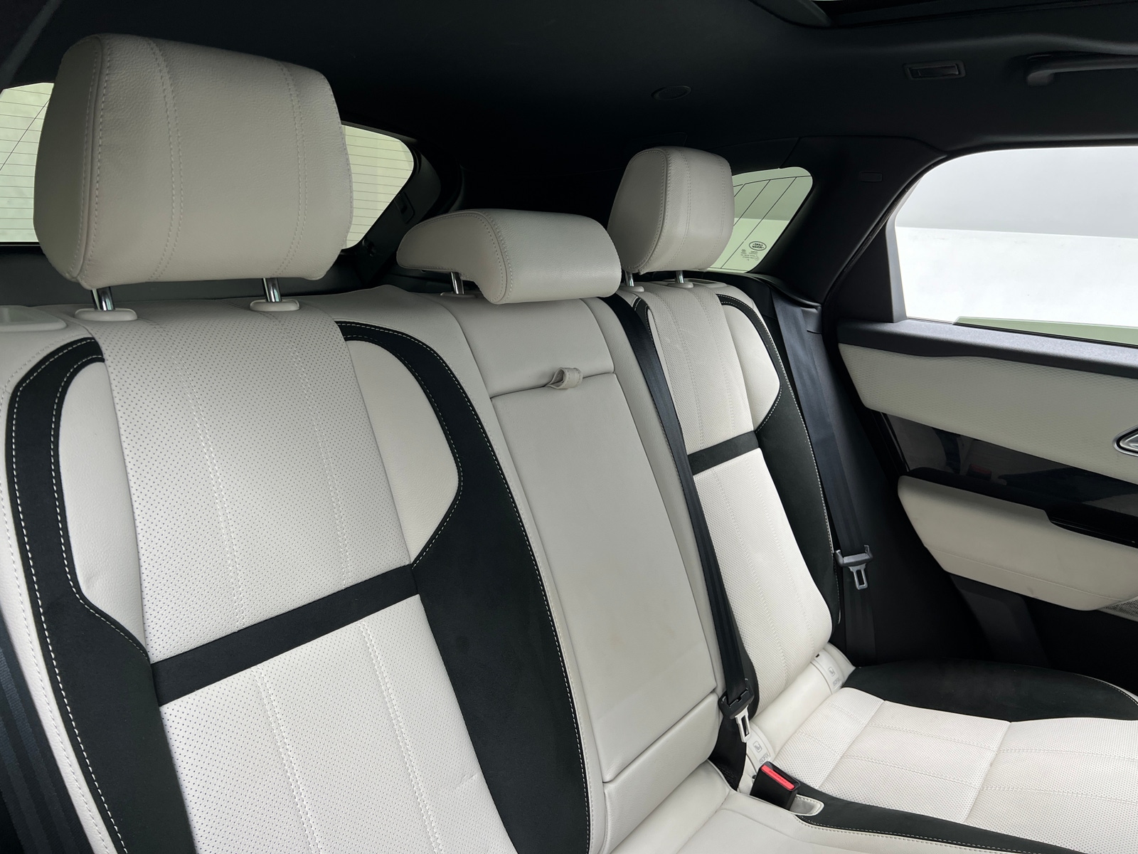 Thumbnail: 2021 Land Rover Range Rover Velar - 5