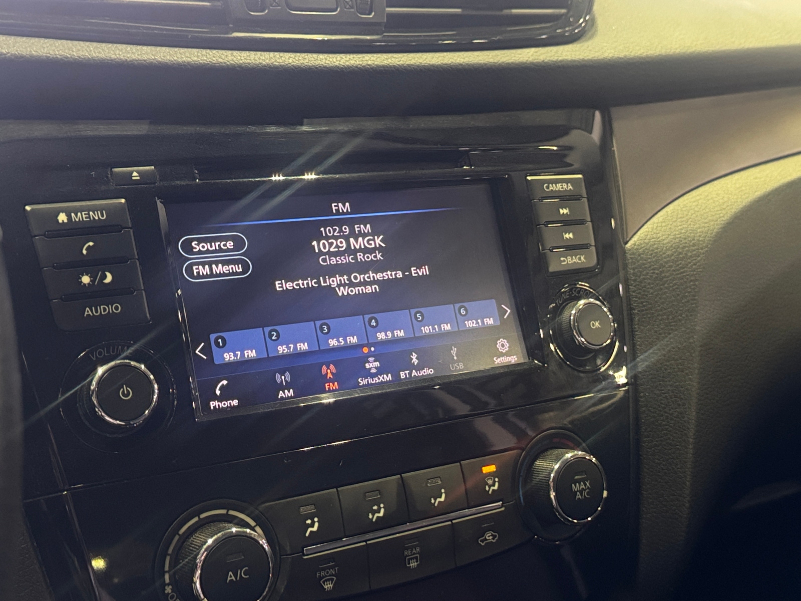 Thumbnail: 2020 Nissan Rogue Sport - 4