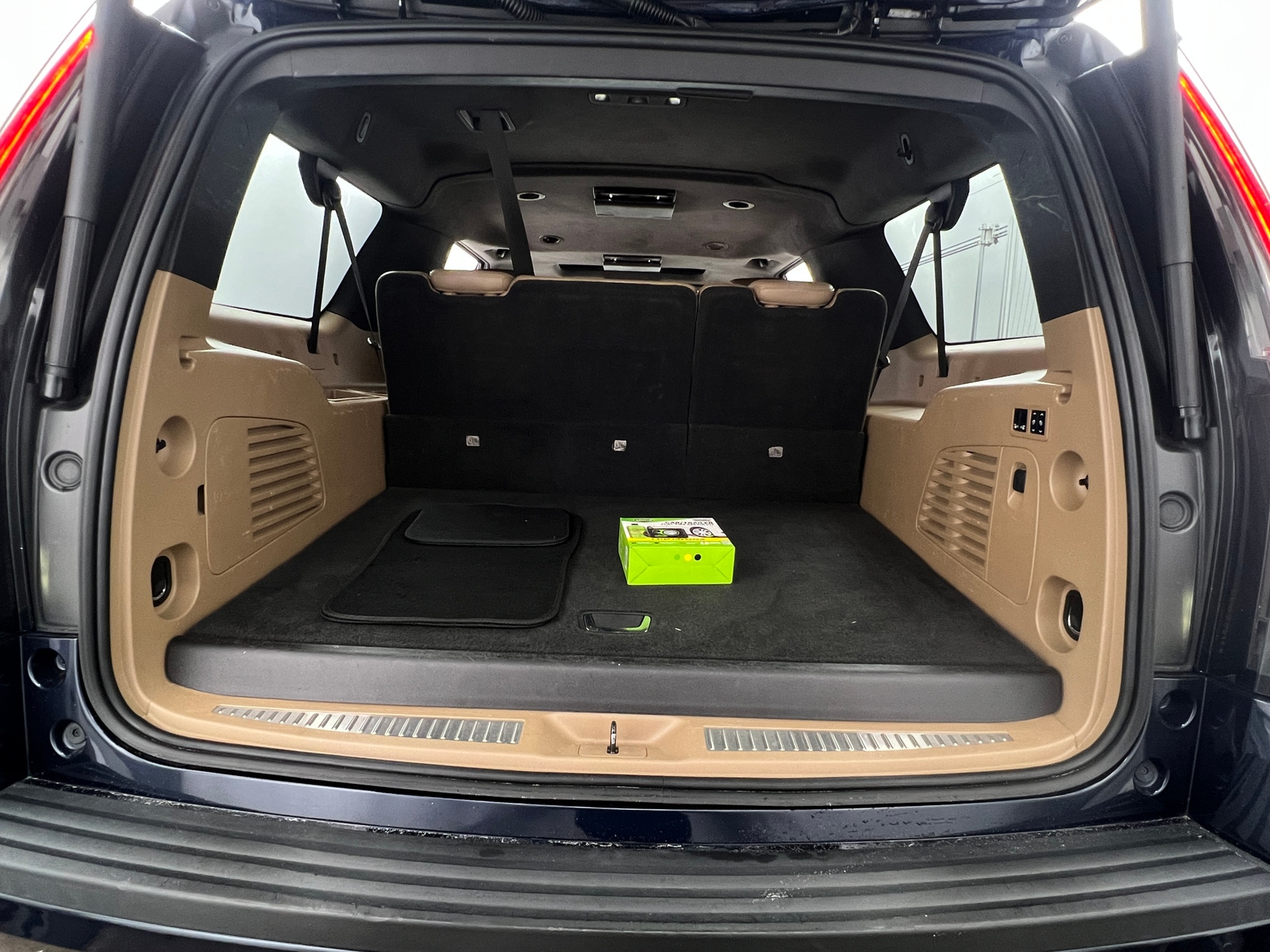 Thumbnail: 2020 Cadillac Escalade - 7