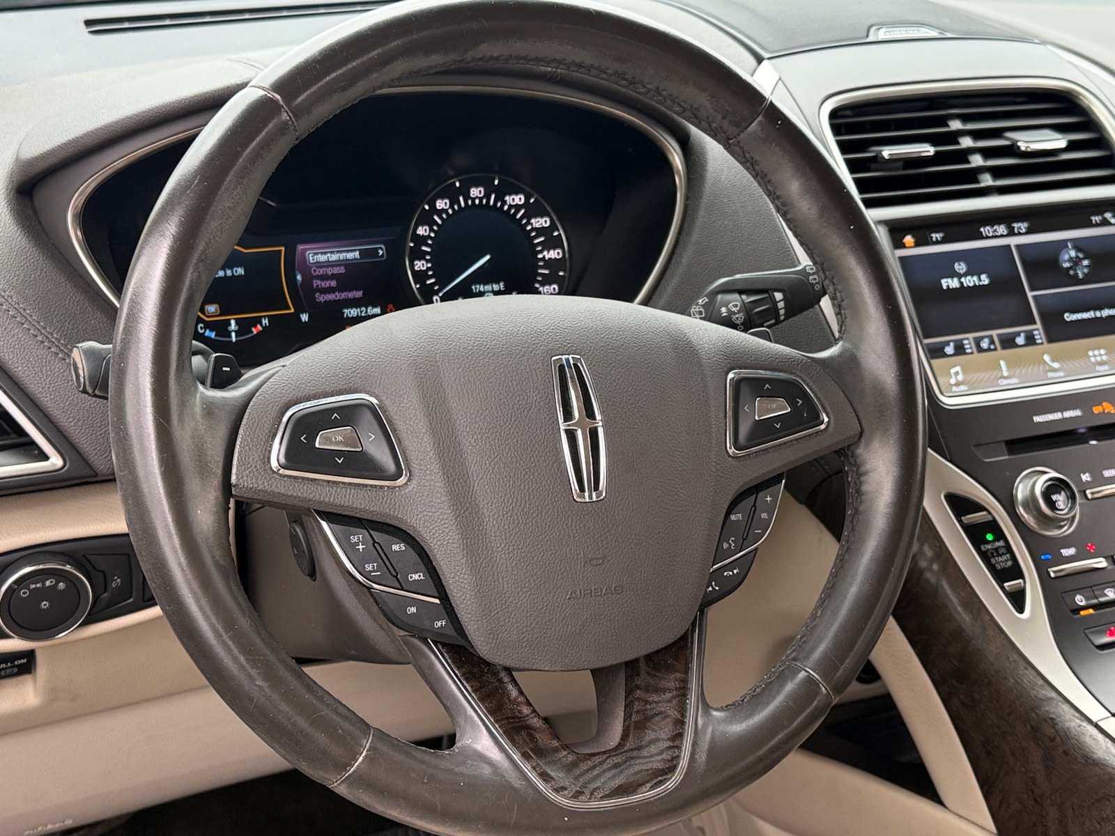 Thumbnail: 2017 Lincoln MKX - 4