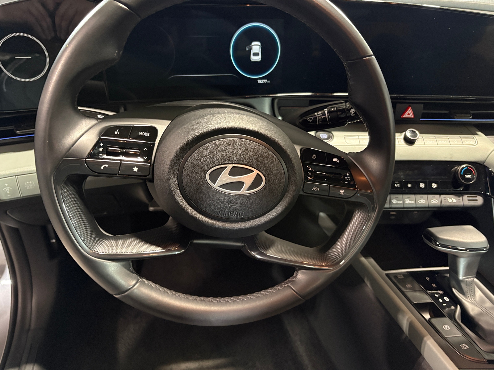 Thumbnail: 2025 Hyundai Elantra - 4