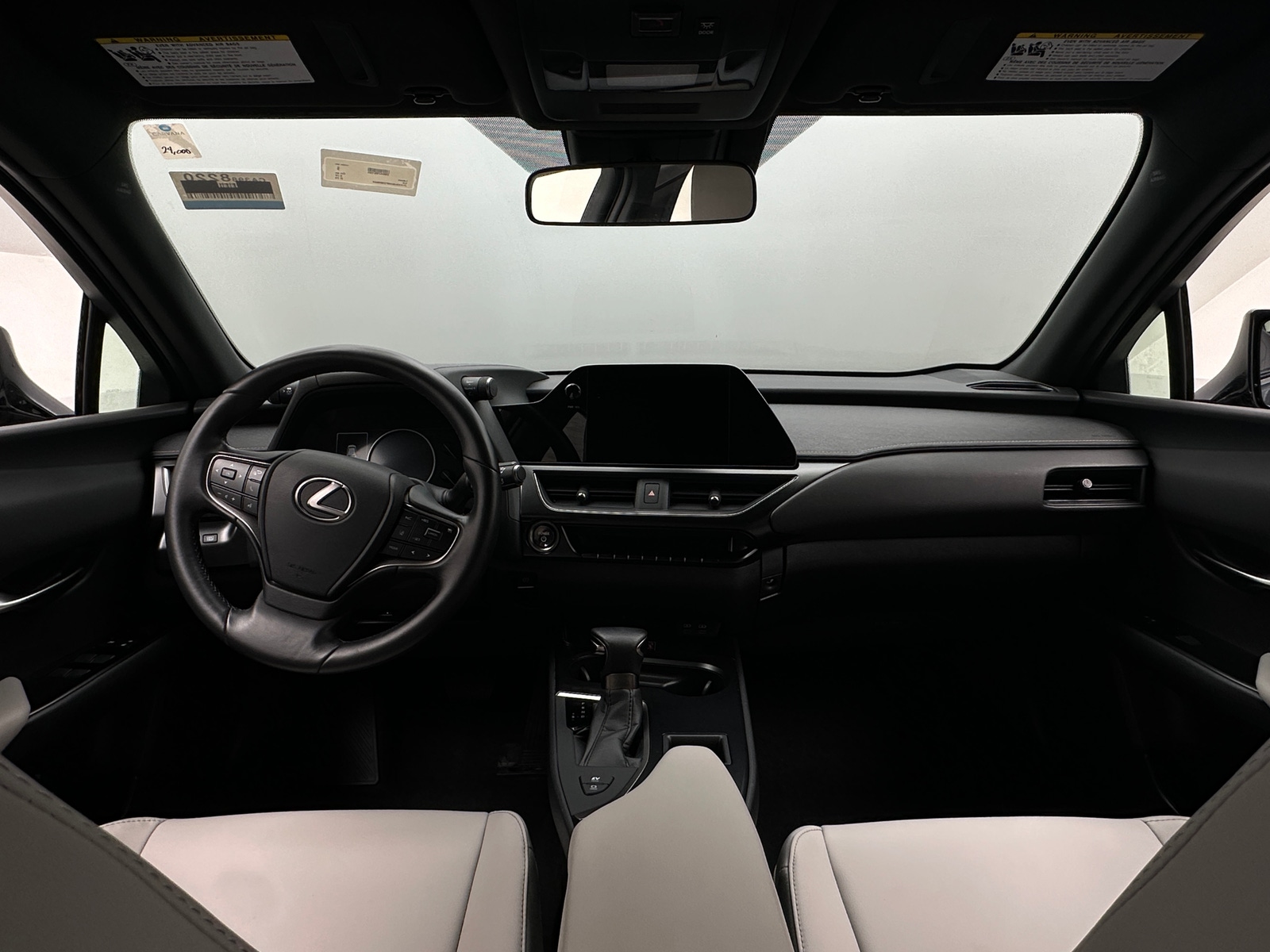 Thumbnail: 2023 Lexus UX - 2