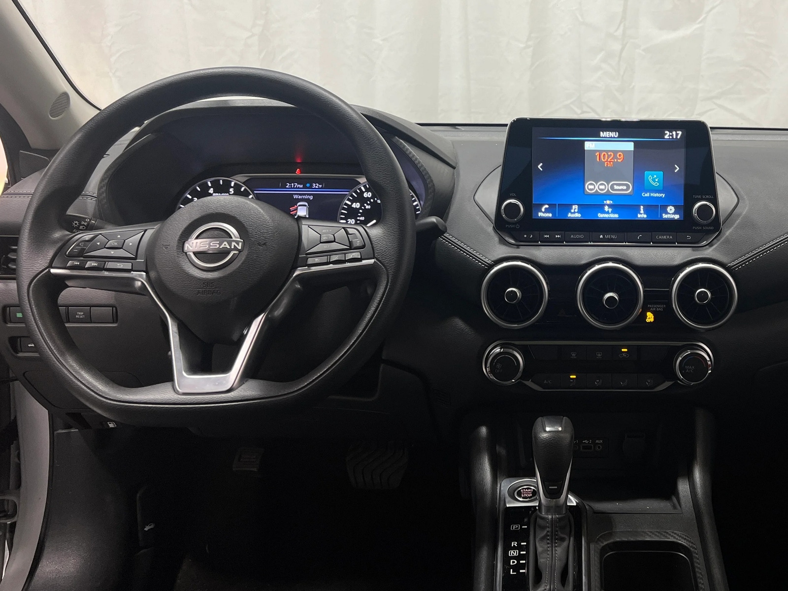 Thumbnail: 2024 Nissan Sentra - 3