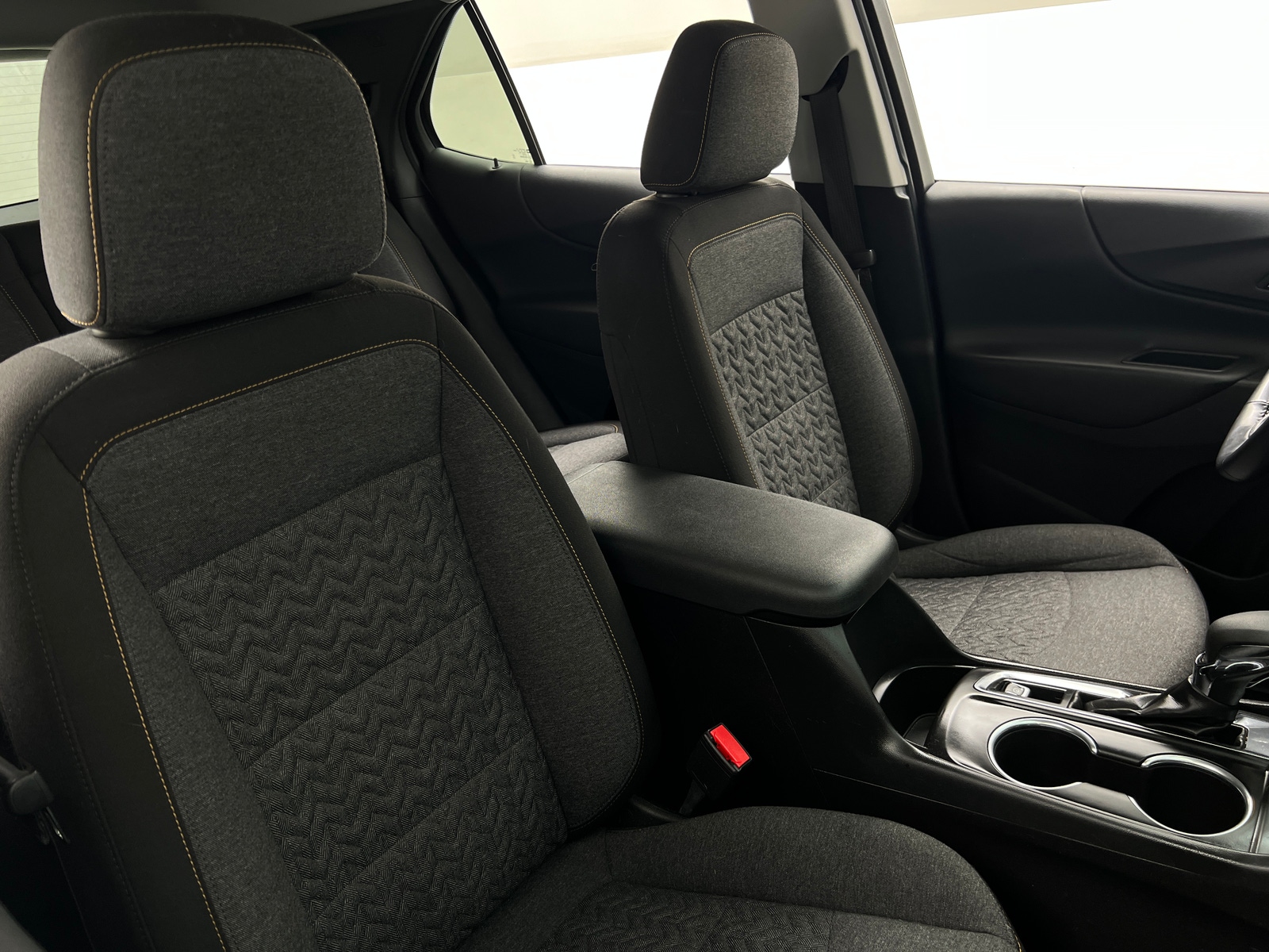 Thumbnail: 2022 Chevrolet Equinox - 2