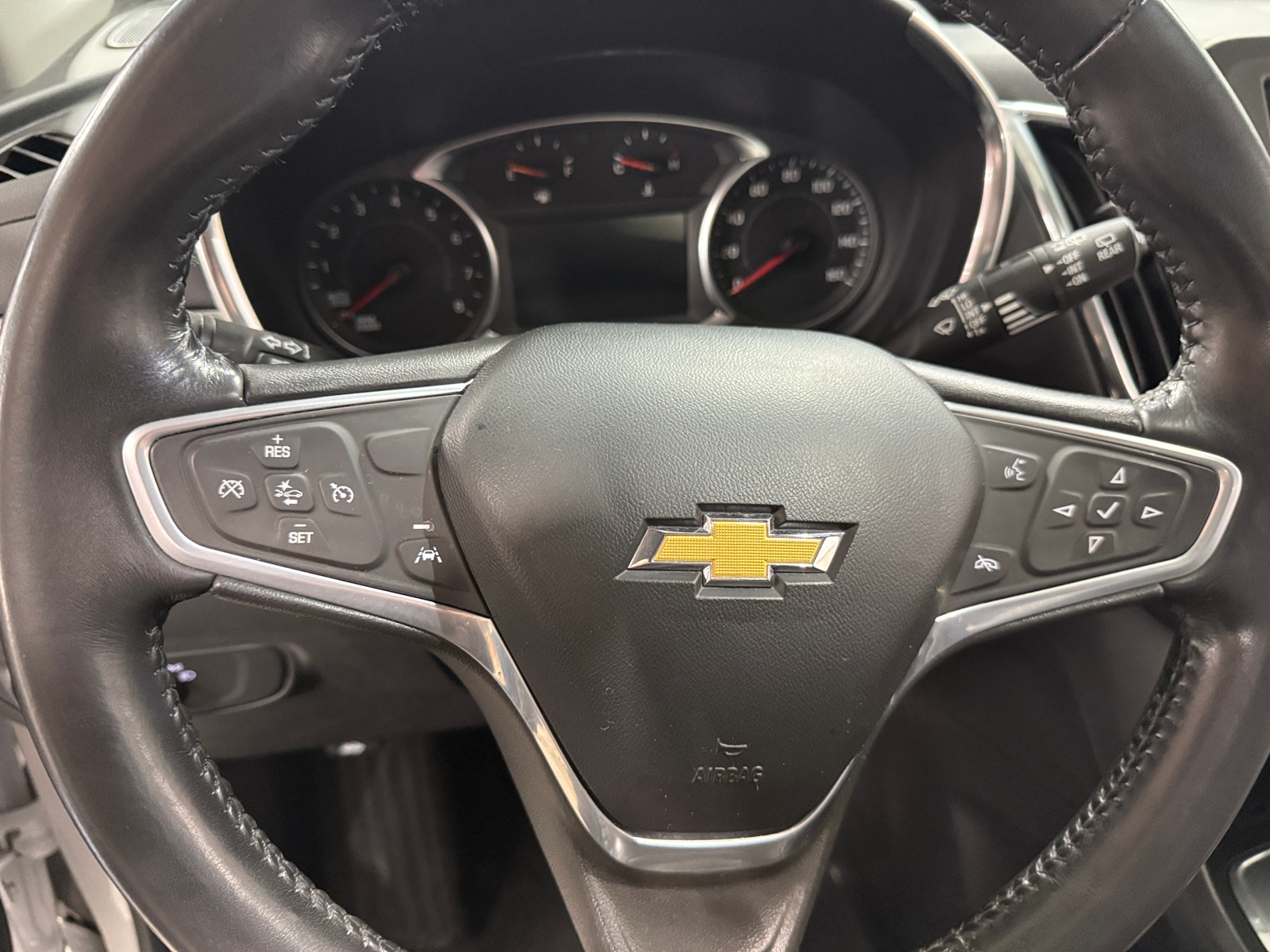 Thumbnail: 2022 Chevrolet Equinox - 5