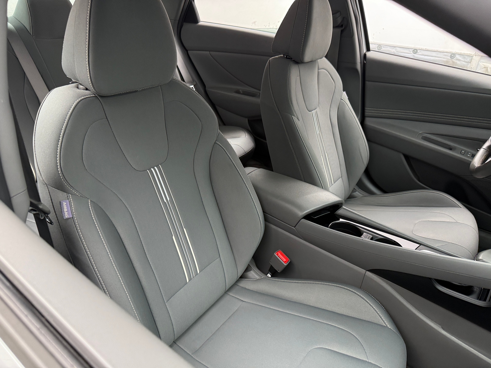 Thumbnail: 2021 Hyundai Elantra - 2