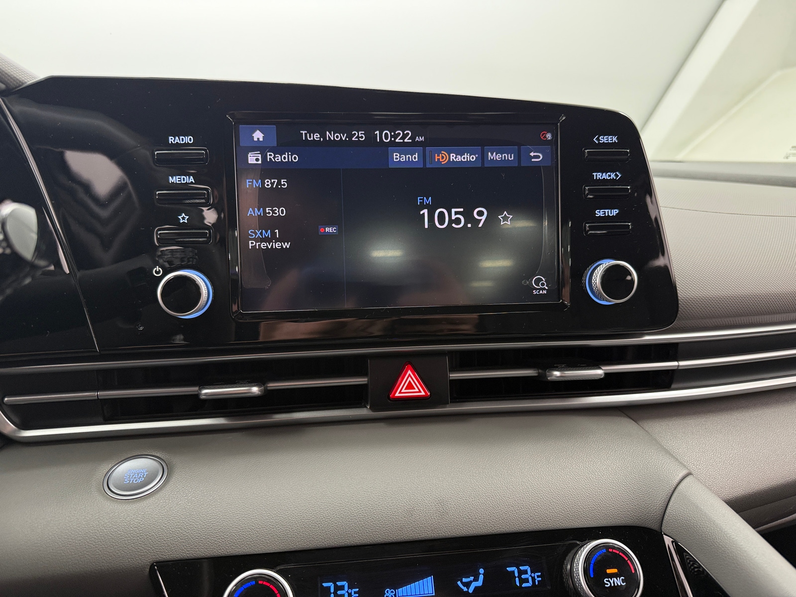 Thumbnail: 2021 Hyundai Elantra - 4