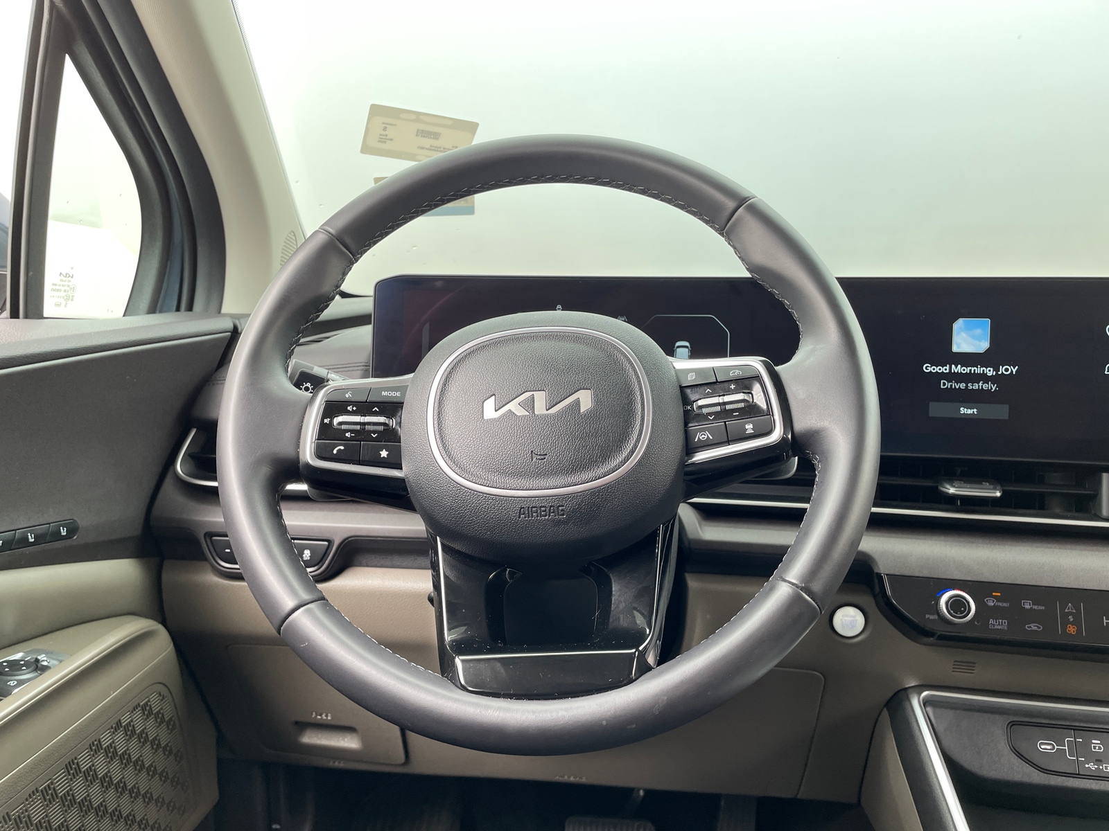 Thumbnail: 2025 Kia Carnival - 4