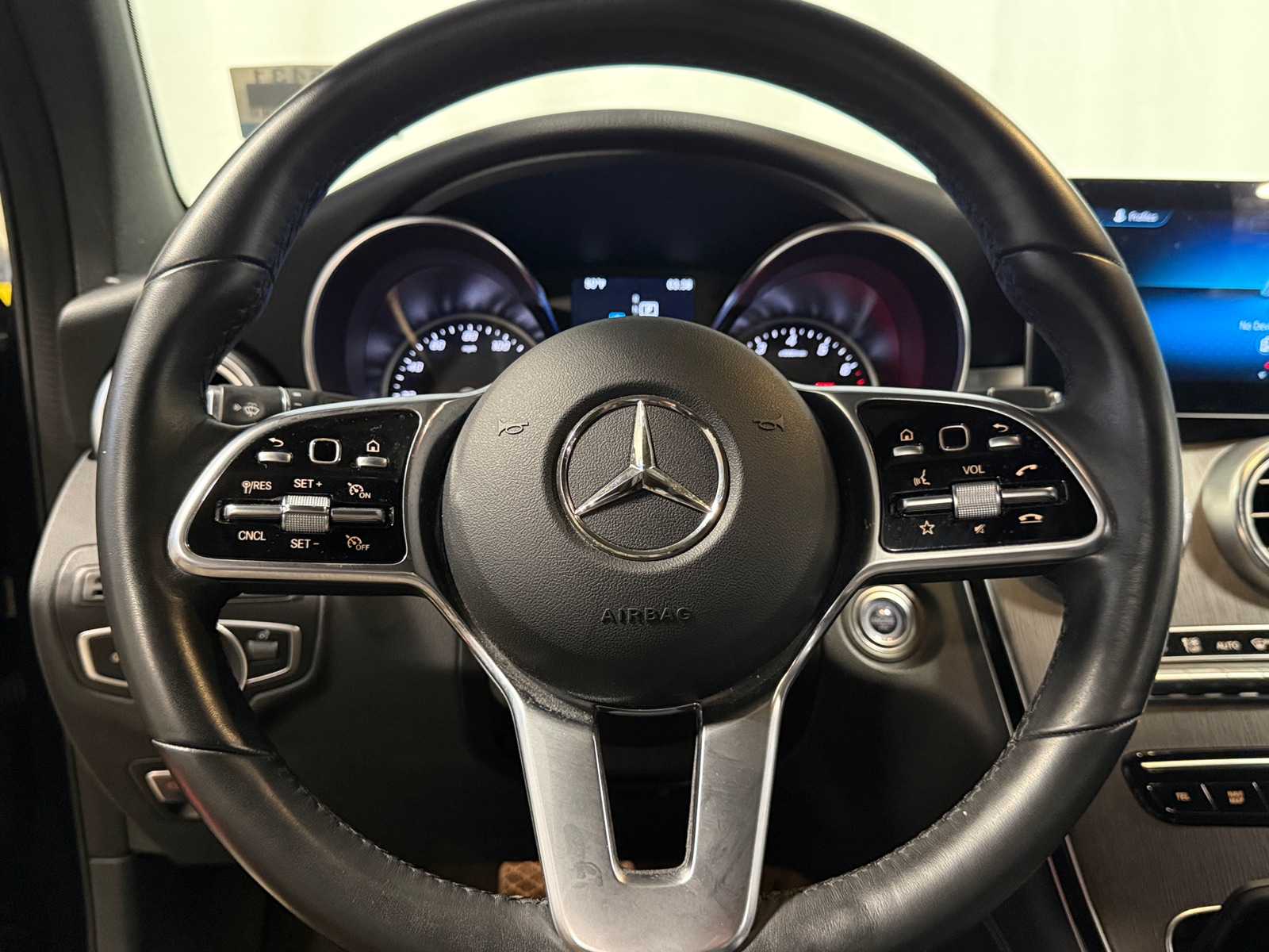 Thumbnail: 2020 Mercedes-Benz GLC - 4