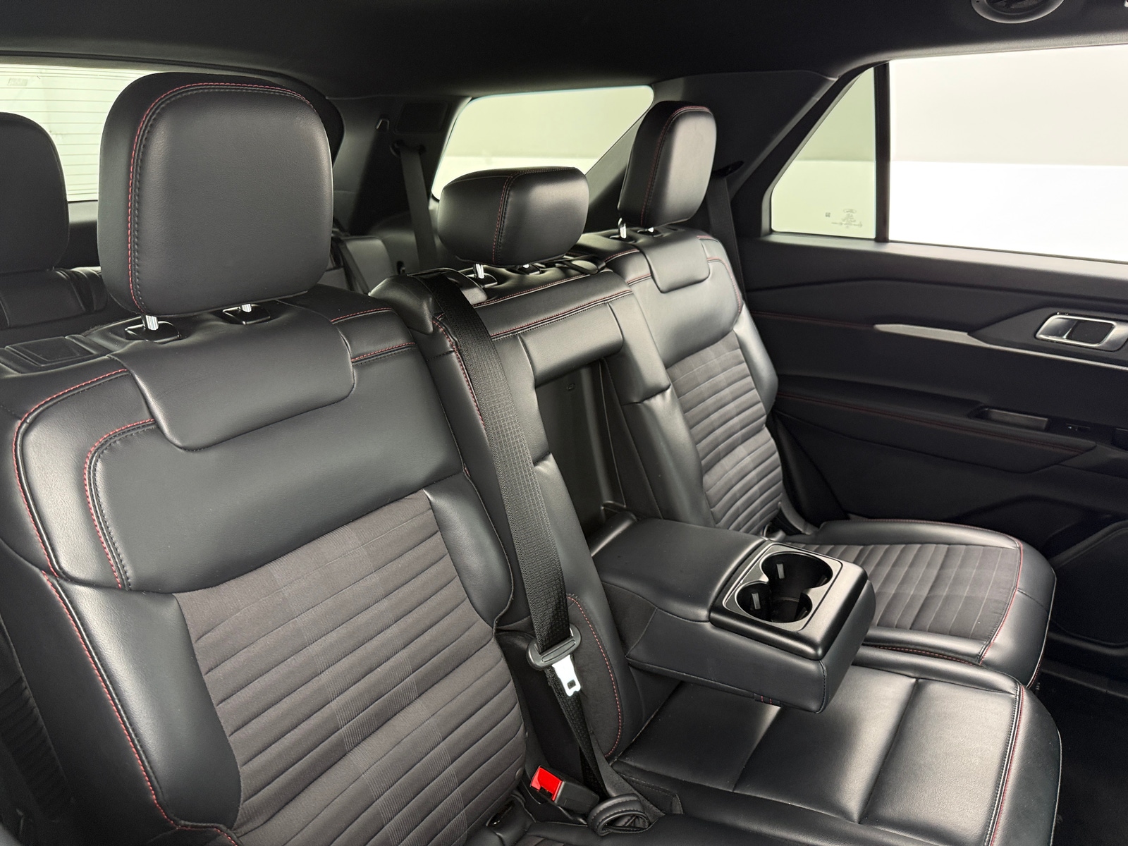 Thumbnail: 2025 Ford Explorer - 5