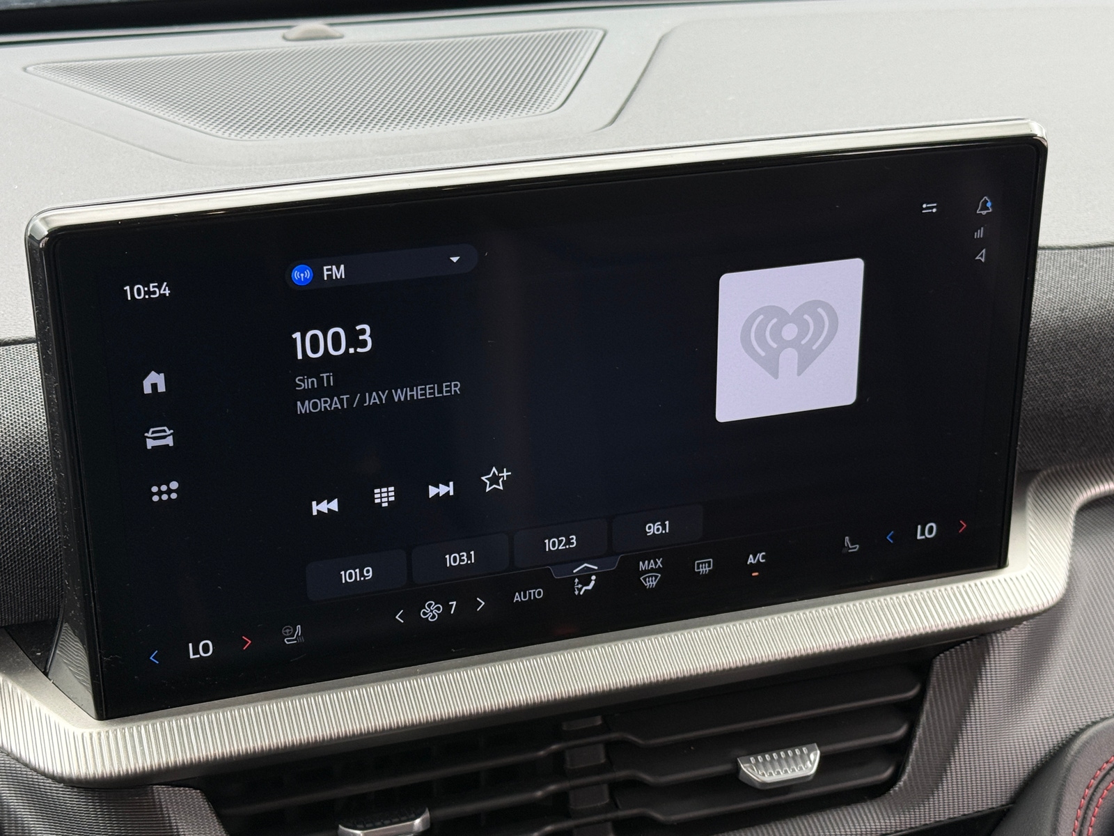 Thumbnail: 2025 Ford Explorer - 3