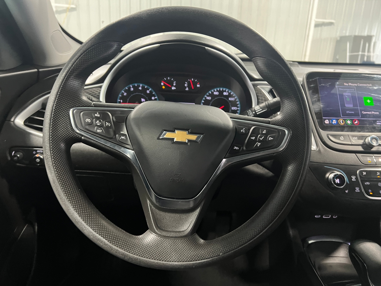 Thumbnail: 2023 Chevrolet Malibu - 5