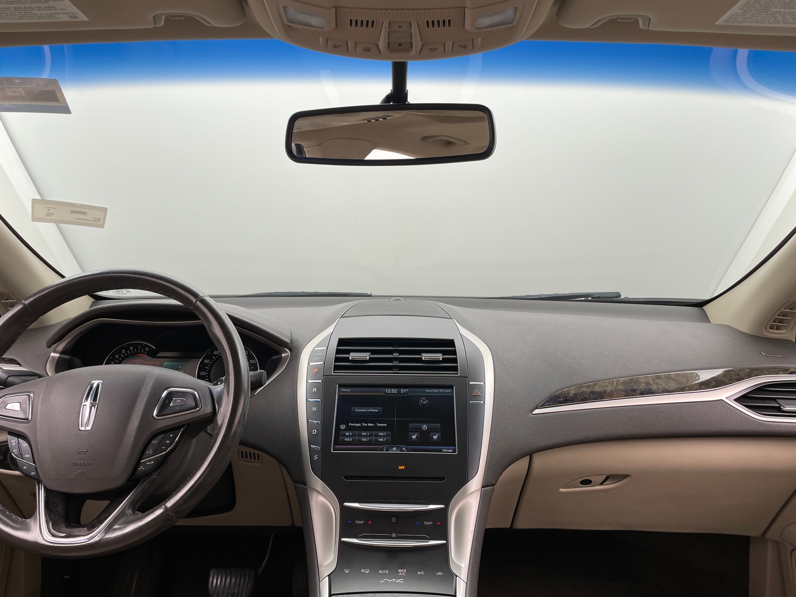 Thumbnail: 2016 Lincoln MKZ - 2