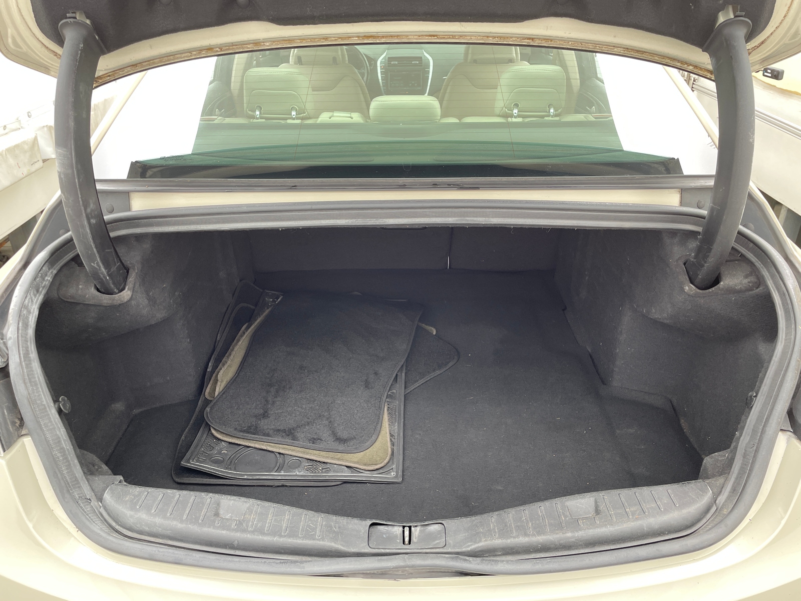 Thumbnail: 2016 Lincoln MKZ - 6