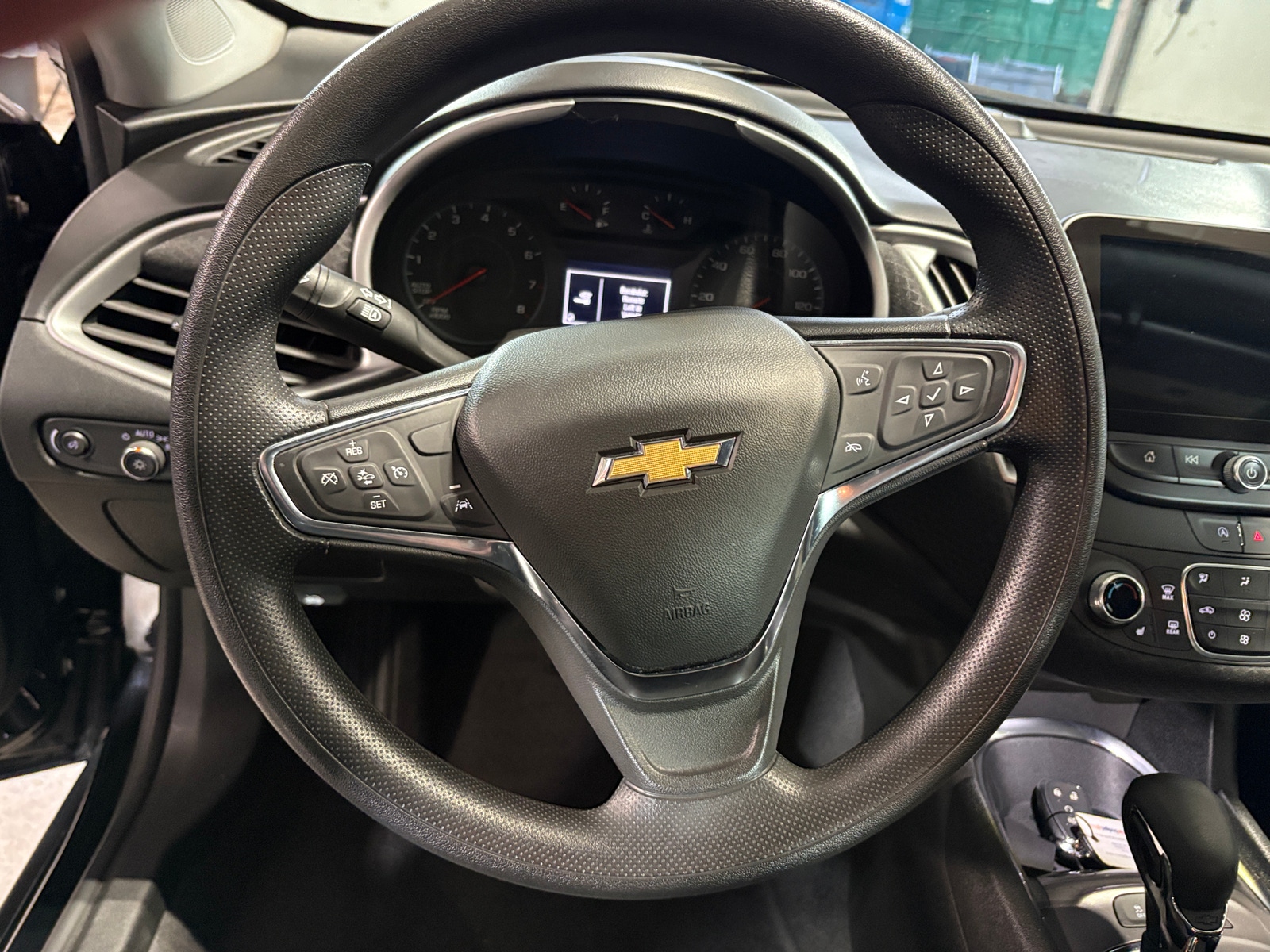 Thumbnail: 2024 Chevrolet Malibu - 5