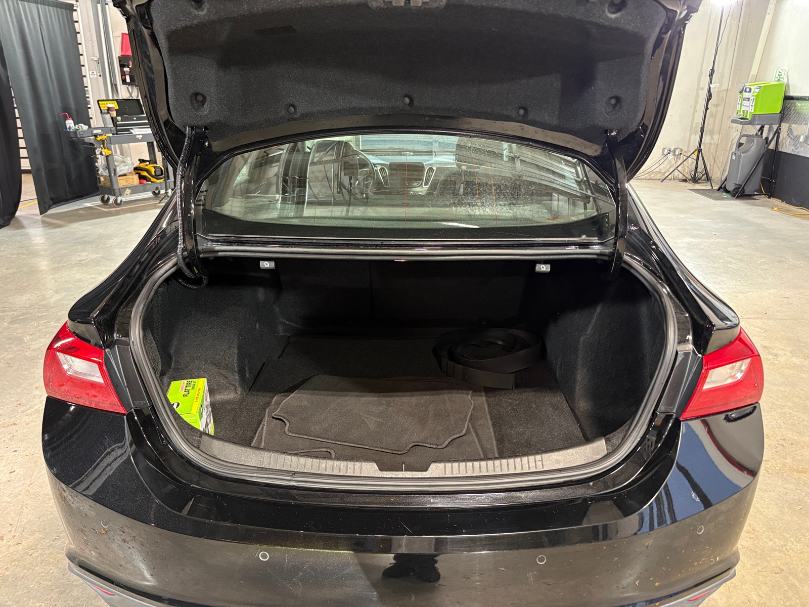 Thumbnail: 2024 Chevrolet Malibu - 7