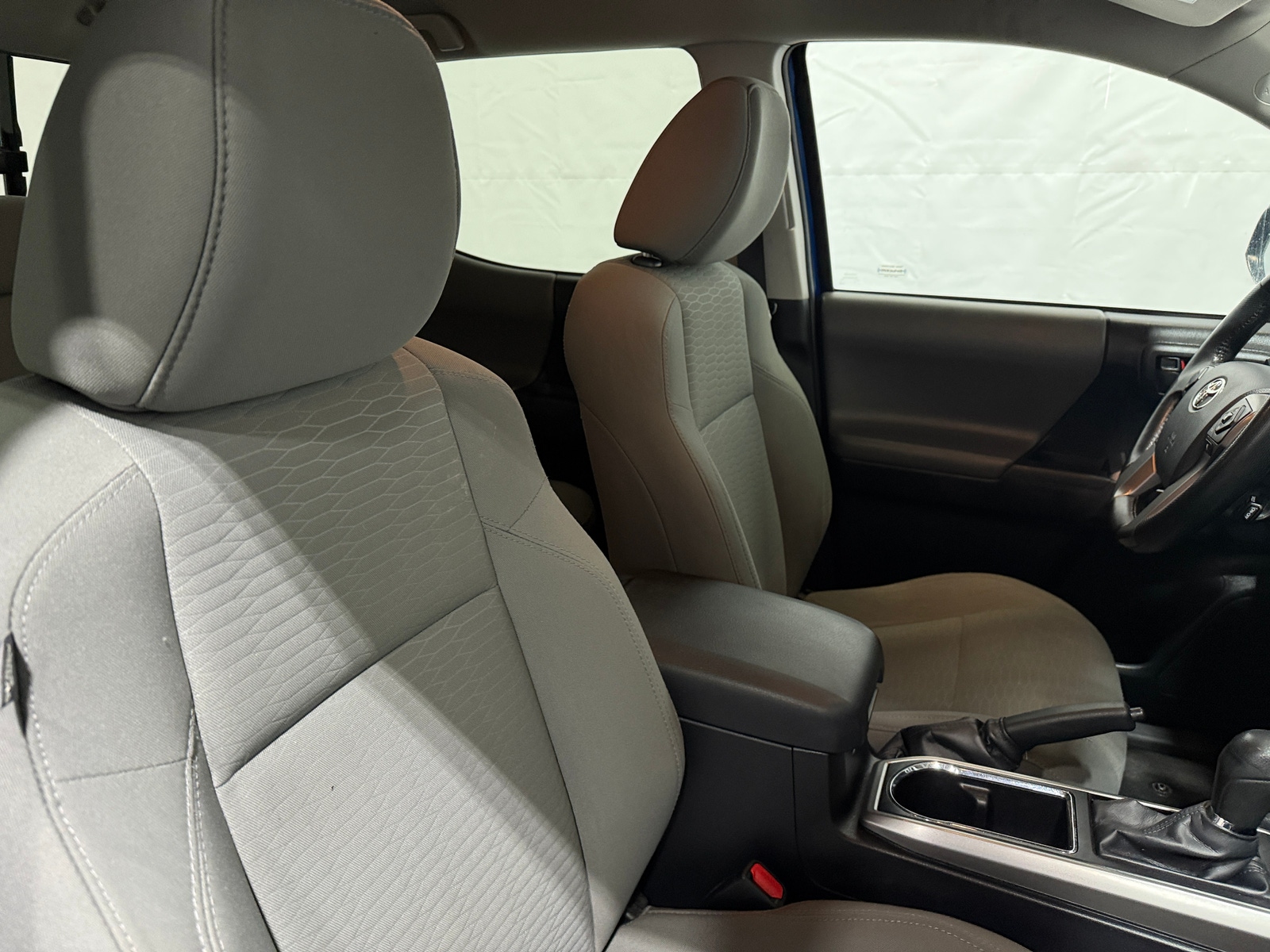 Thumbnail: 2016 Toyota Tacoma - 2