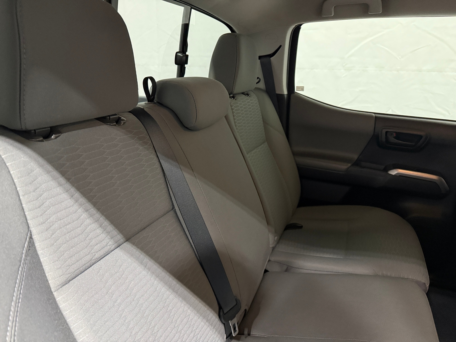 Thumbnail: 2016 Toyota Tacoma - 6