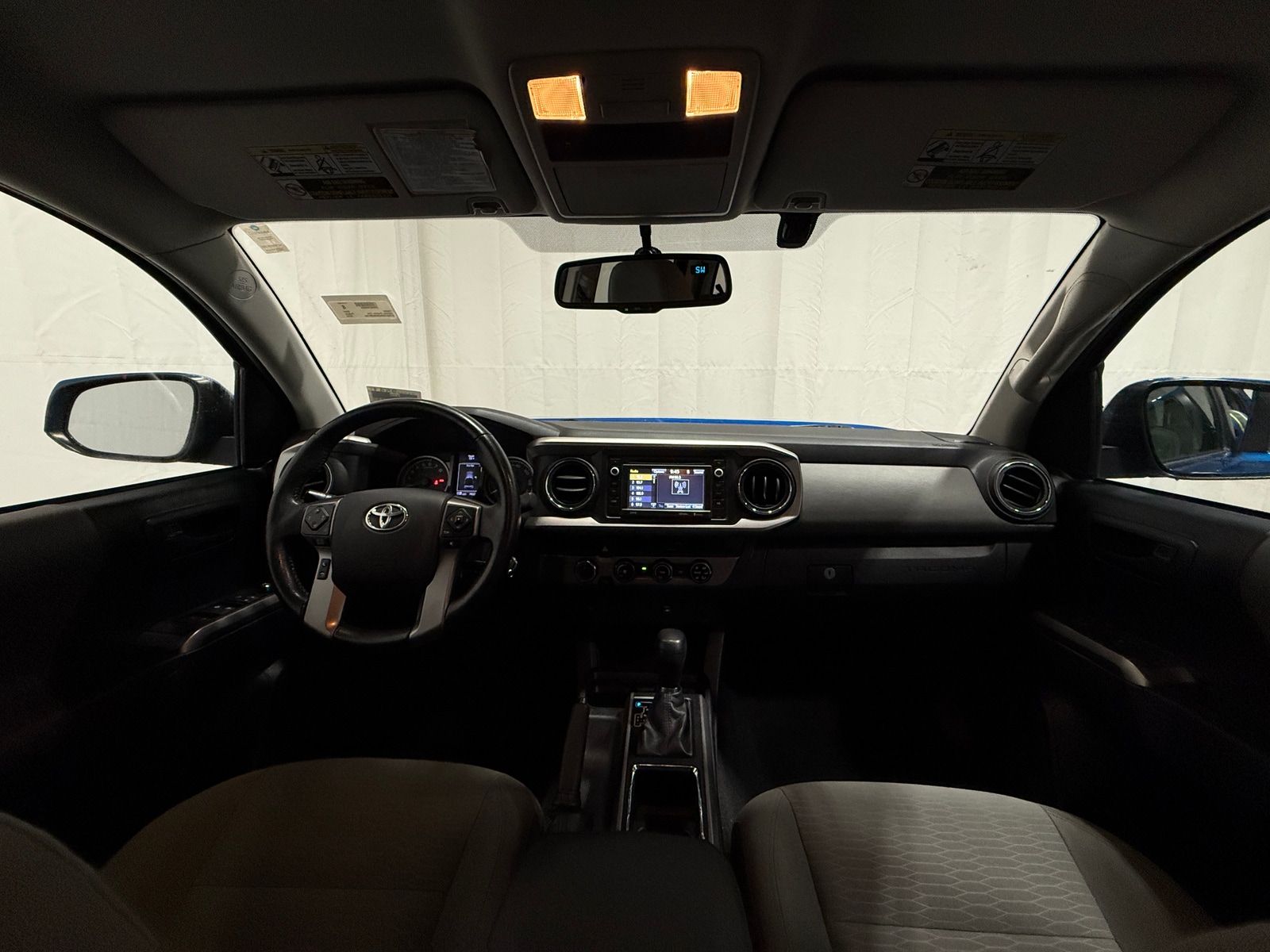 Thumbnail: 2016 Toyota Tacoma - 3