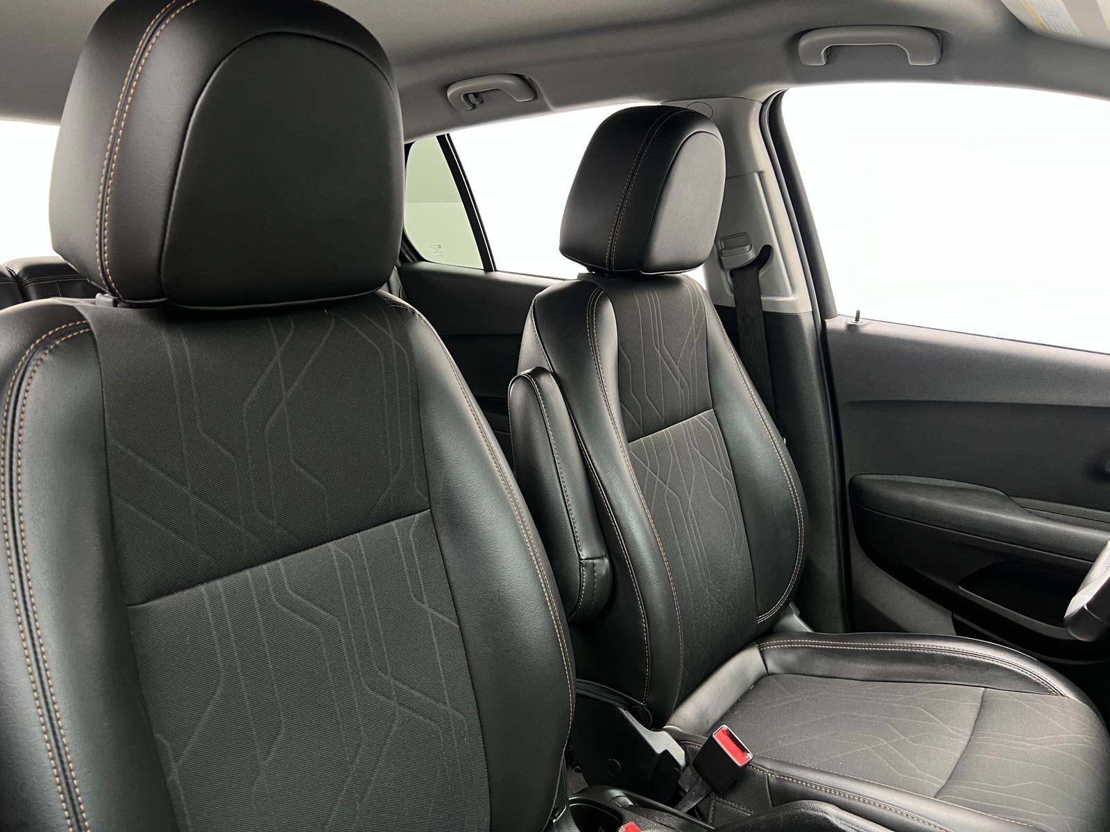 Thumbnail: 2018 Chevrolet Trax - 2