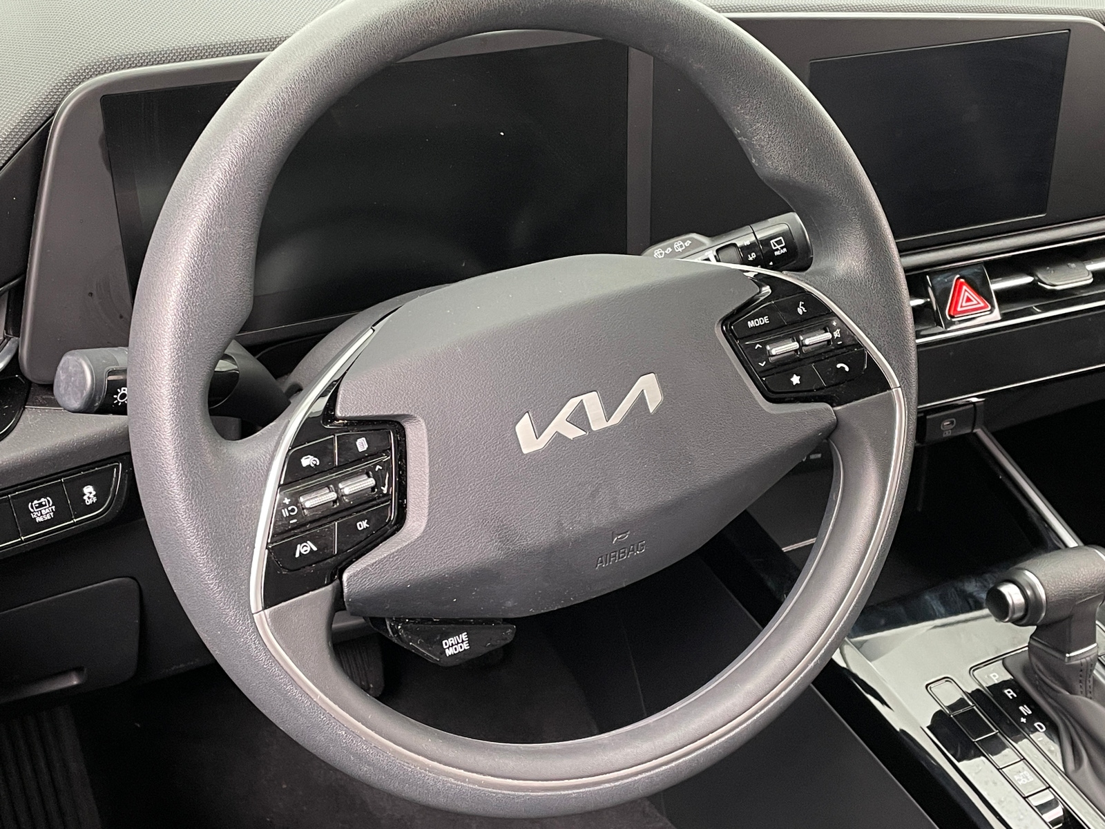 Thumbnail: 2025 Kia Niro - 5