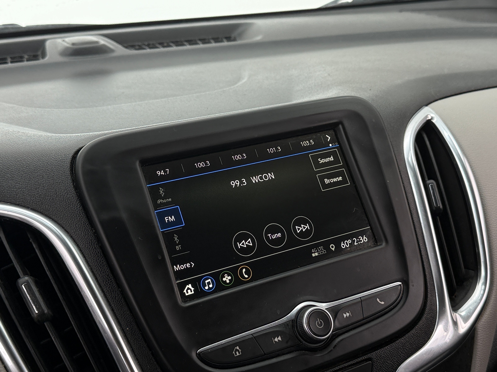 Thumbnail: 2019 Chevrolet Equinox - 4