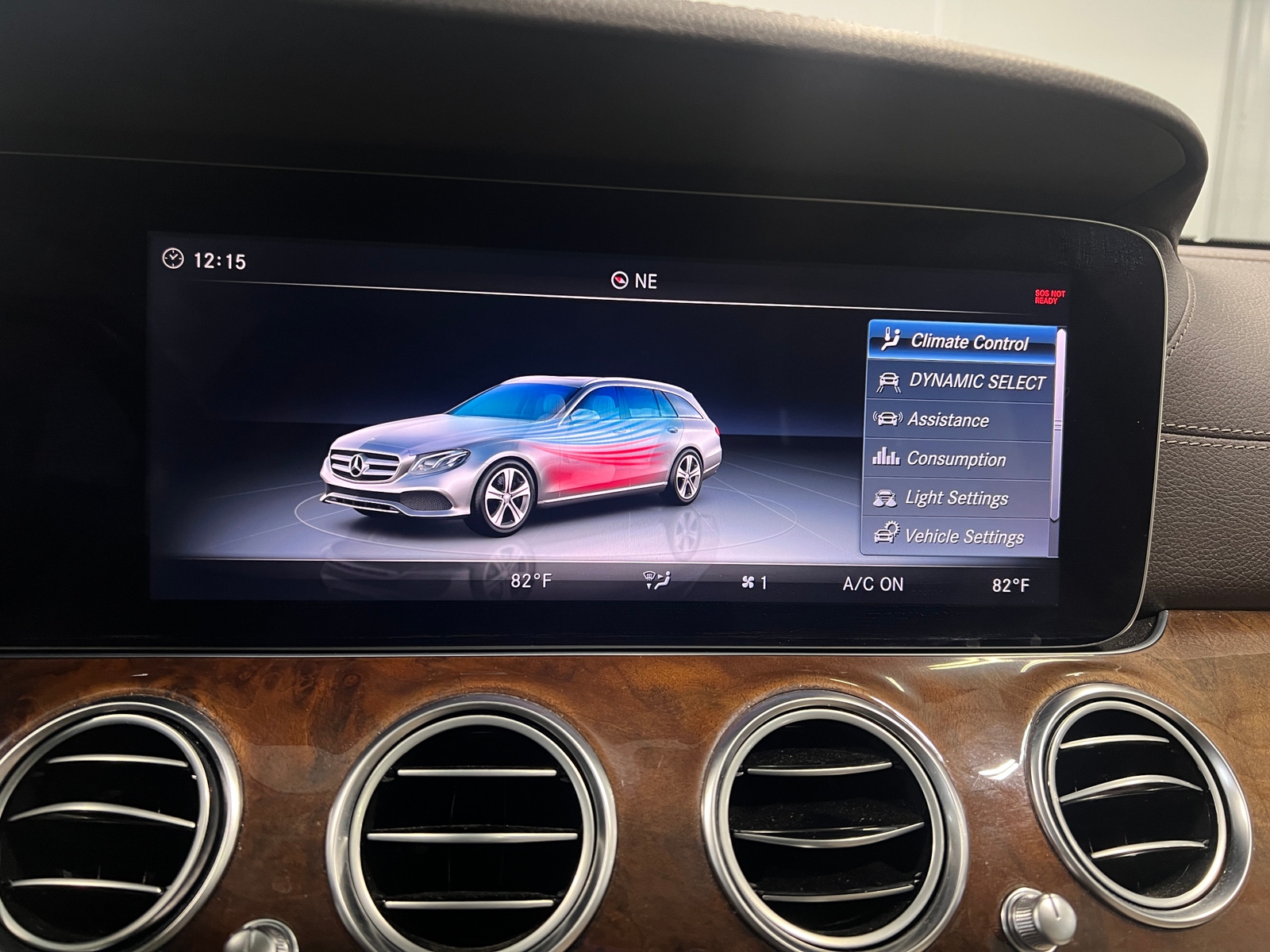 Thumbnail: 2018 Mercedes-Benz E-Class - 3