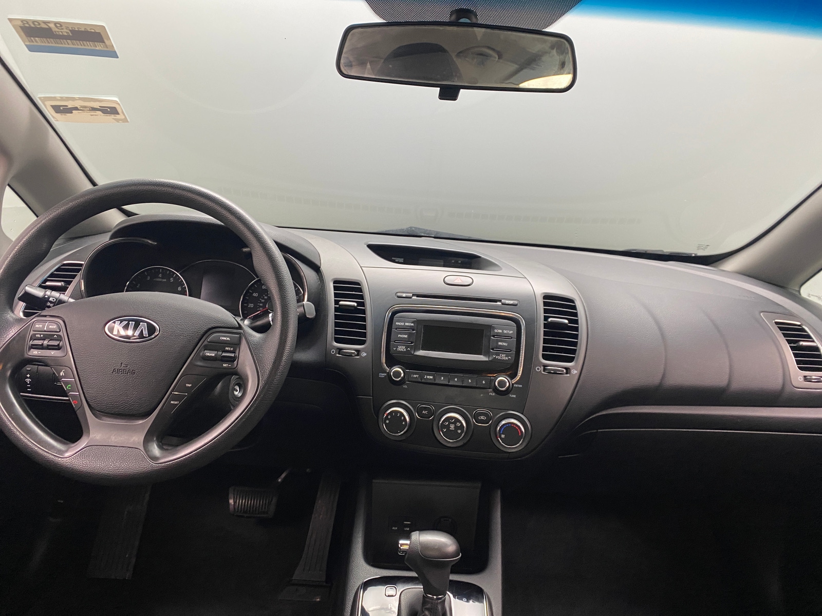 Thumbnail: 2018 Kia Forte - 3