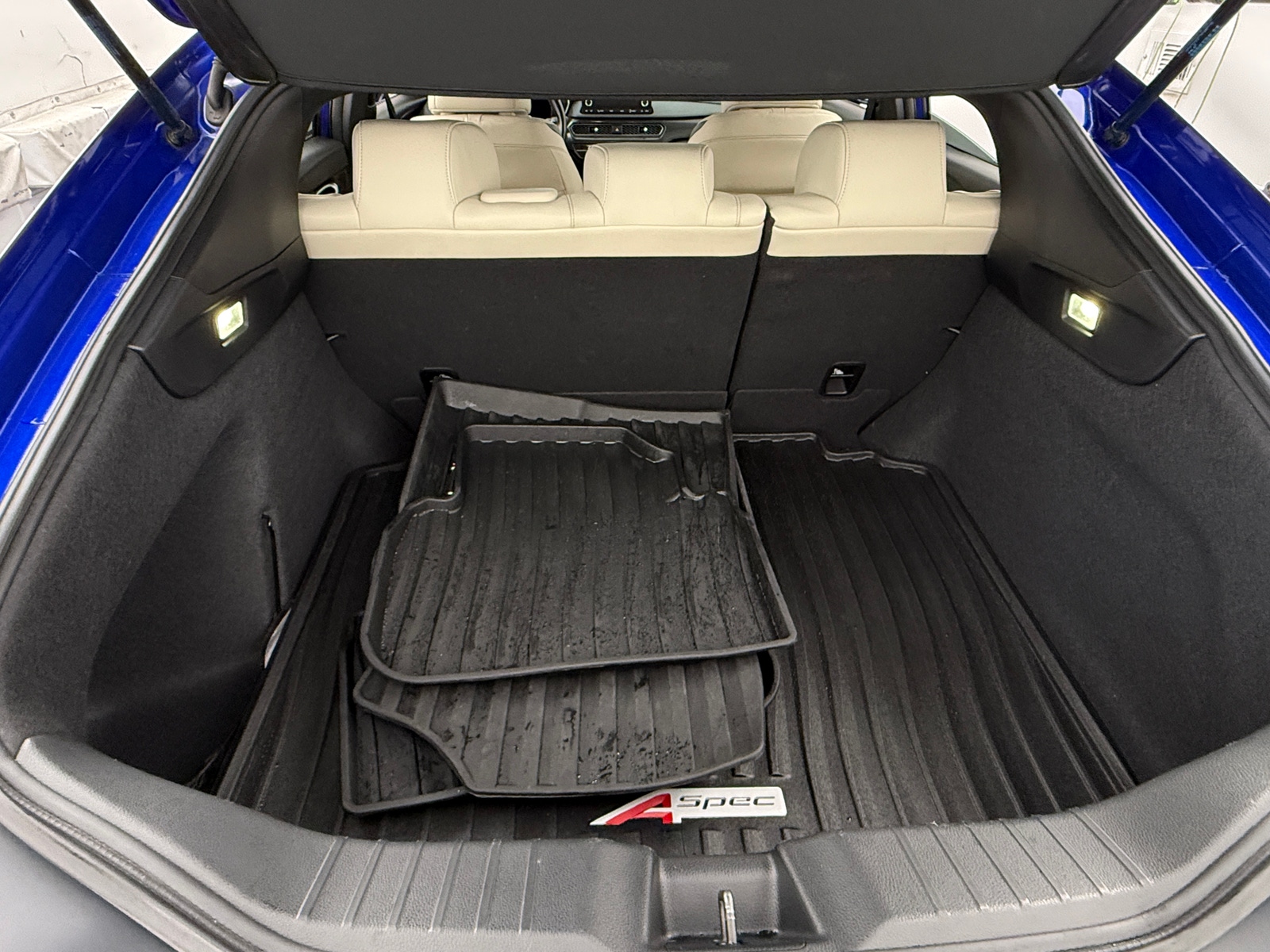 Thumbnail: 2023 Acura Integra - 6