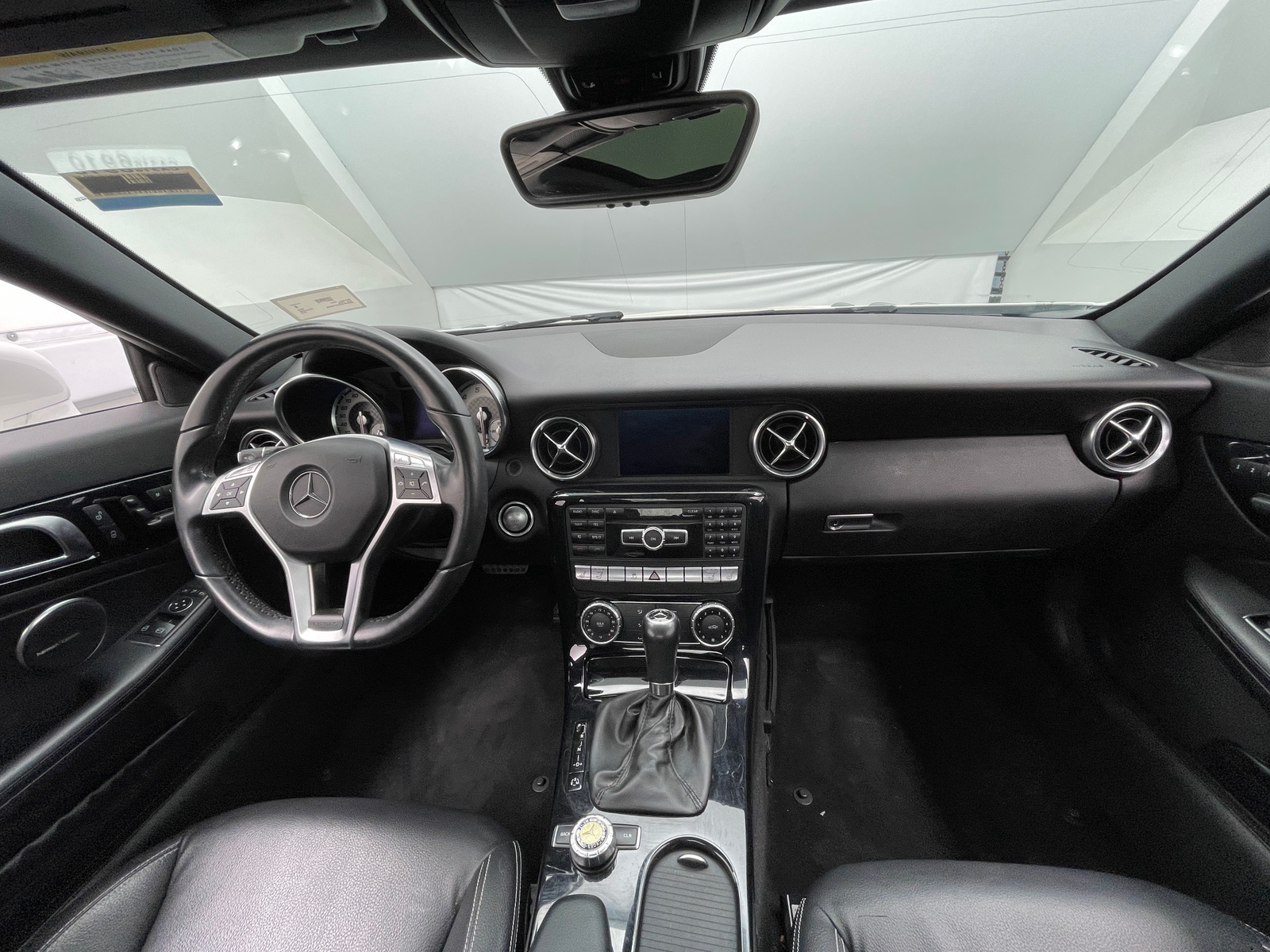 Thumbnail: 2015 Mercedes-Benz SLK - 2