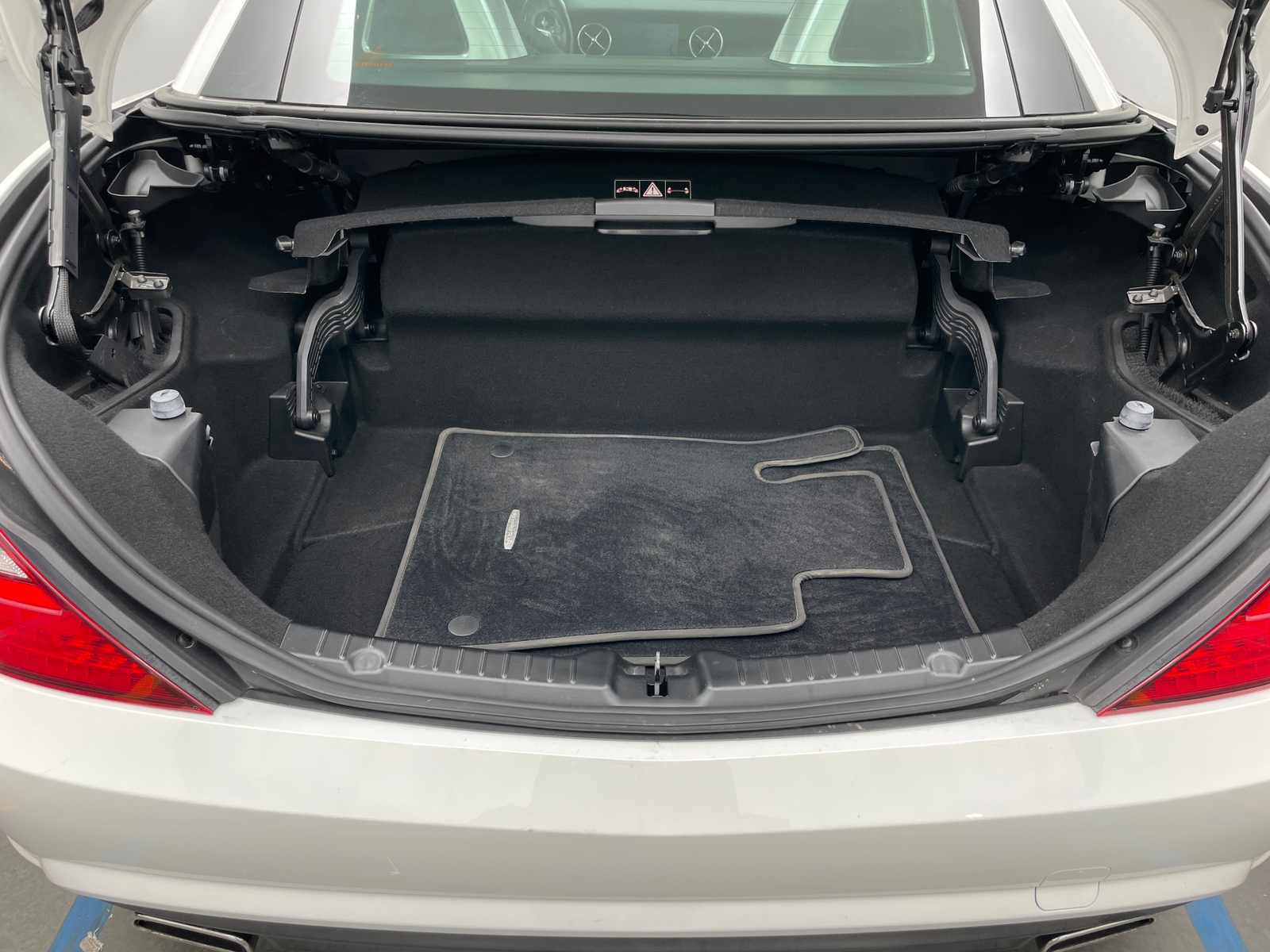 Thumbnail: 2015 Mercedes-Benz SLK - 5