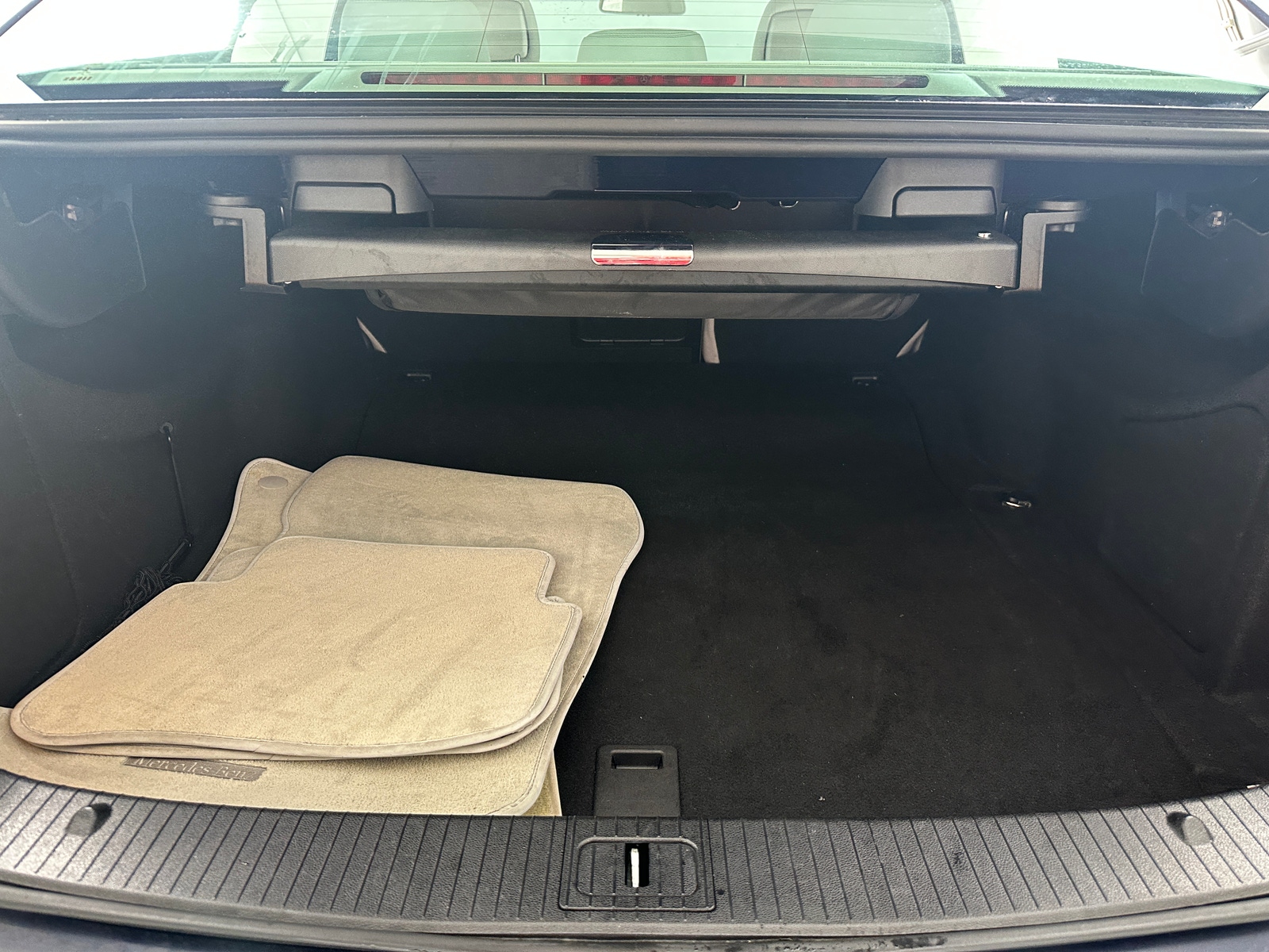 Thumbnail: 2015 Mercedes-Benz E-Class - 6