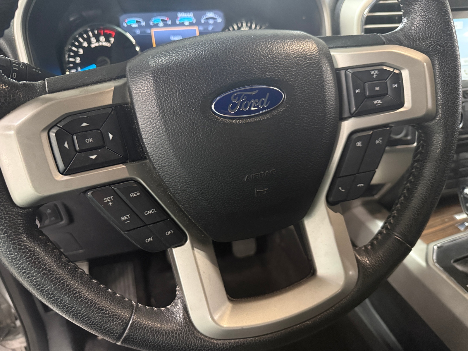 Thumbnail: 2016 Ford Econoline - 4