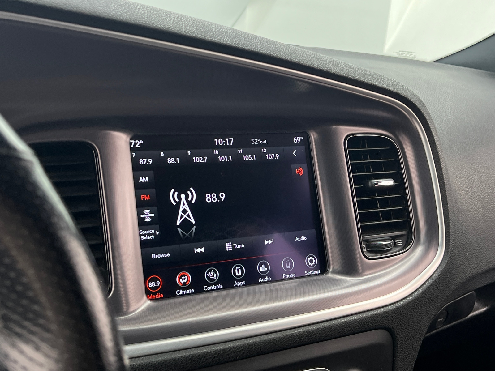 Thumbnail: 2020 Dodge Charger - 4