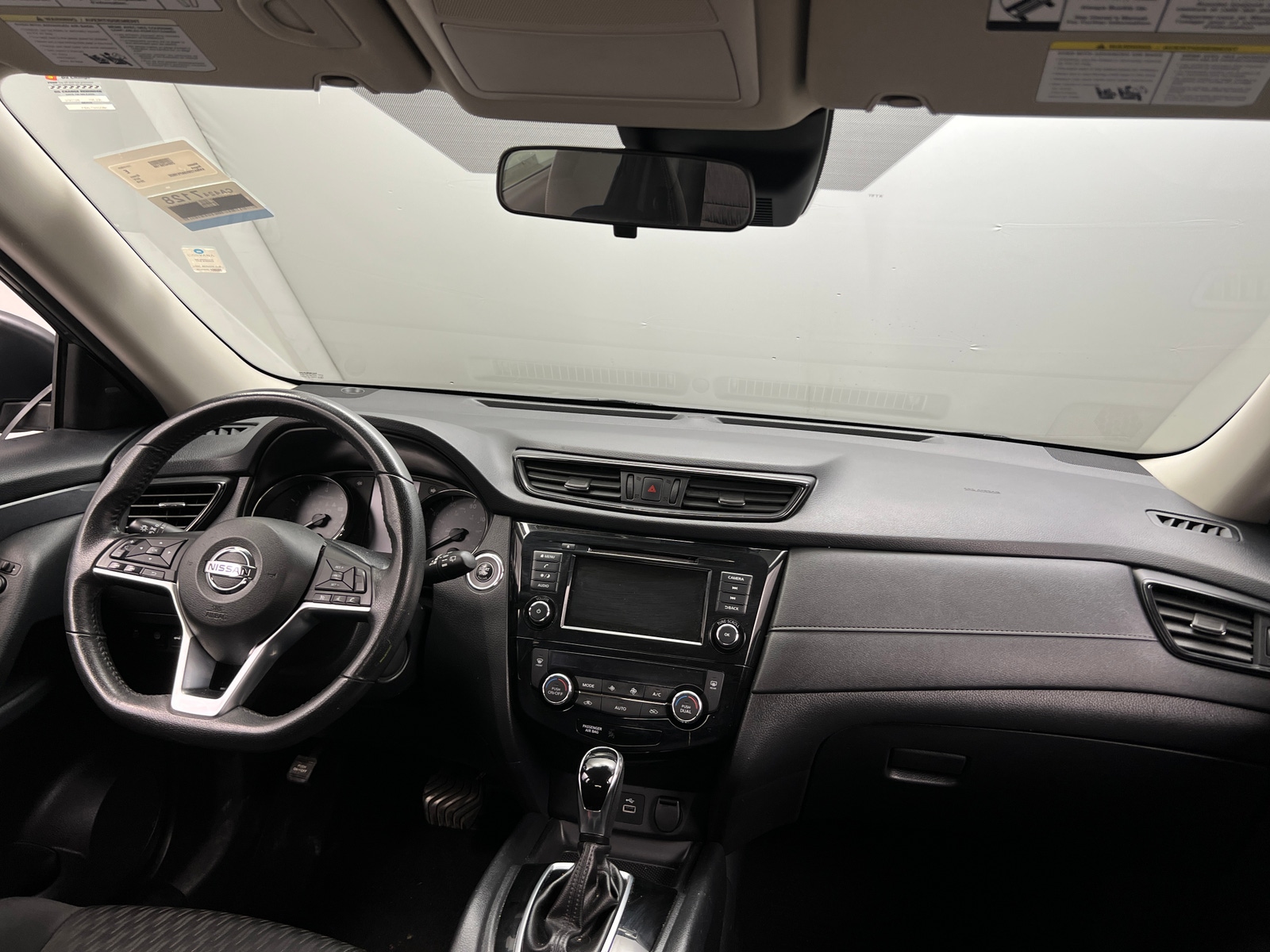 Thumbnail: 2019 Nissan Rogue - 3