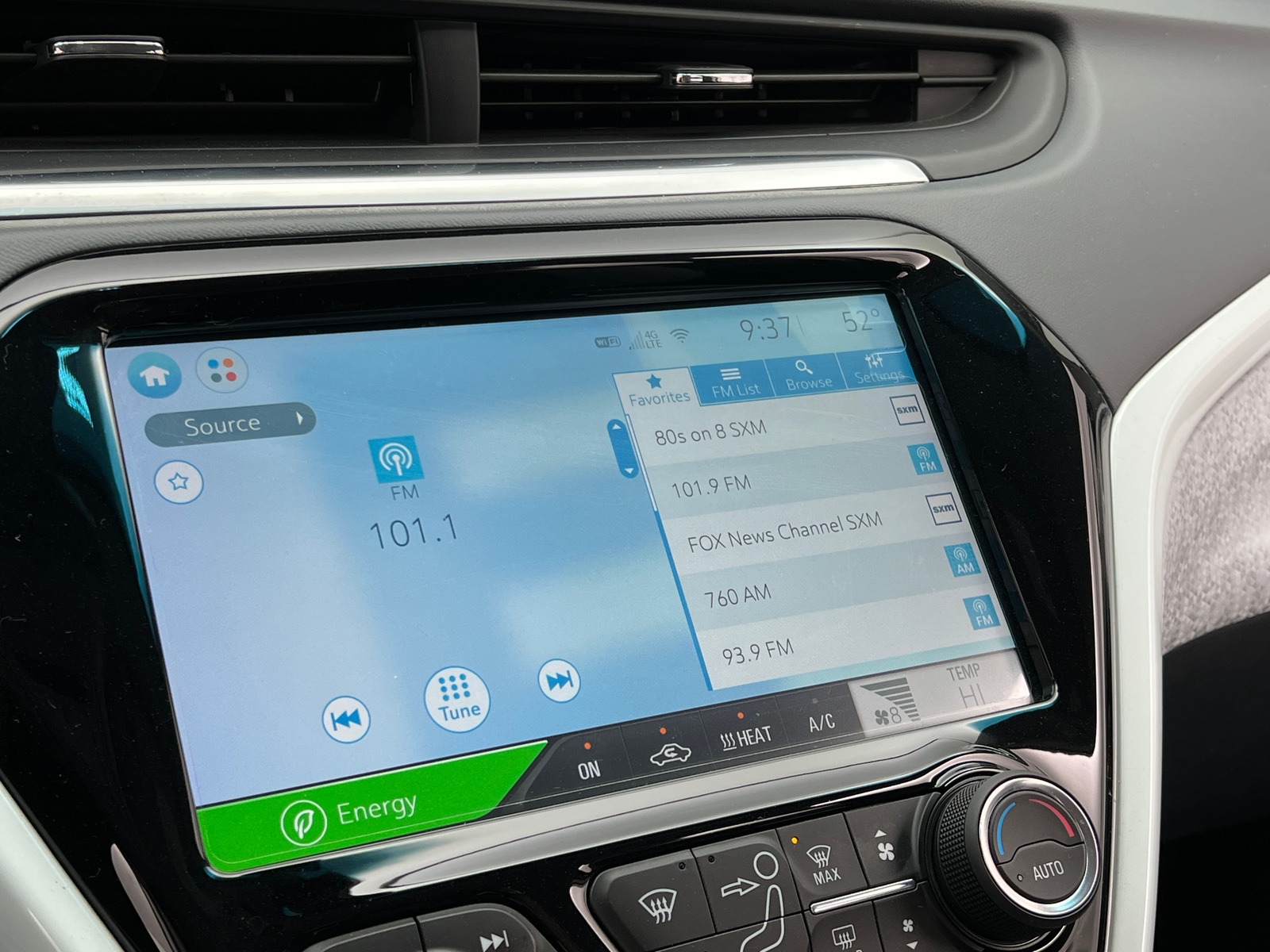 Thumbnail: 2021 Chevrolet Bolt EV - 4