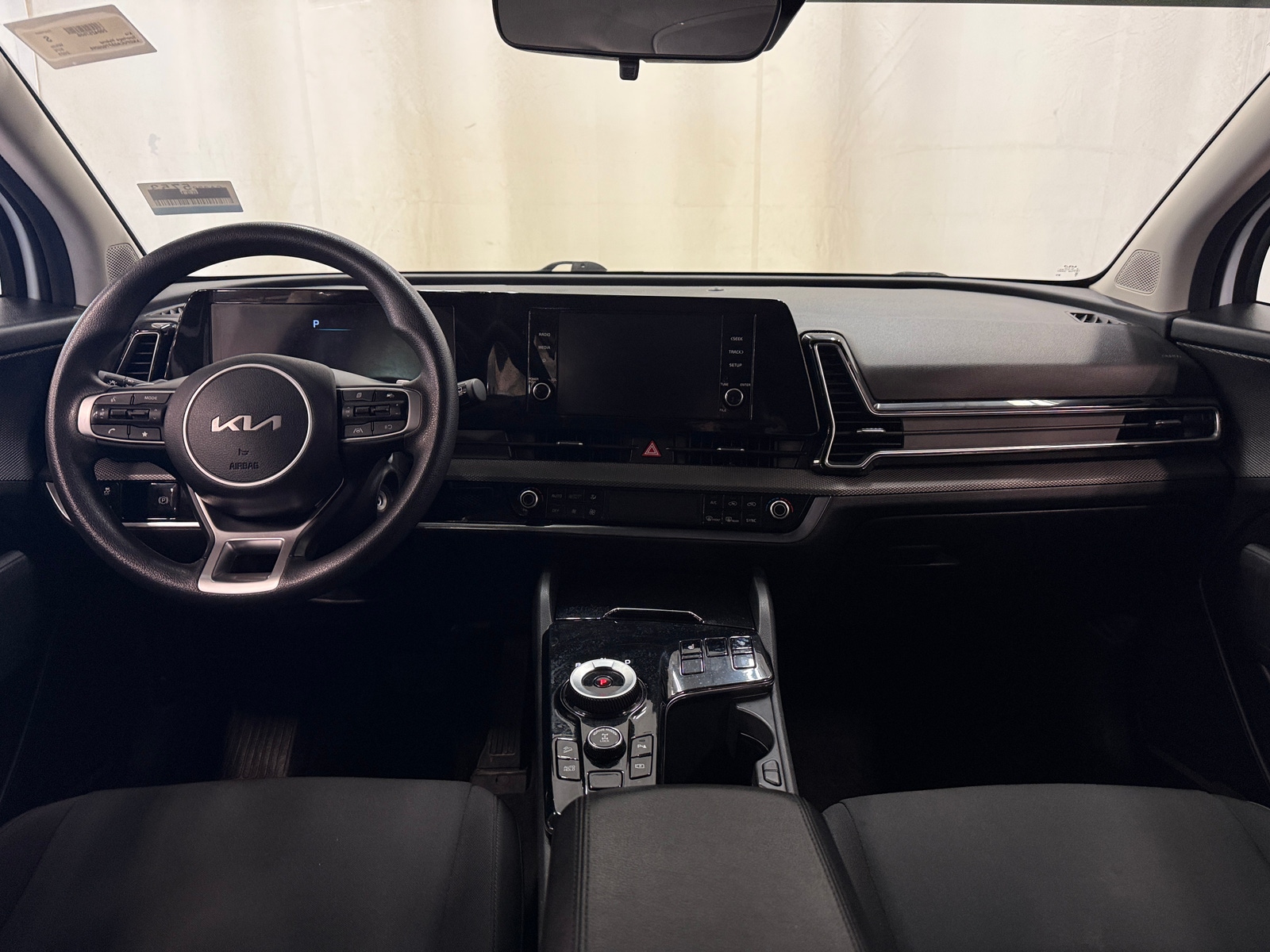 Thumbnail: 2023 Kia Sportage - 3