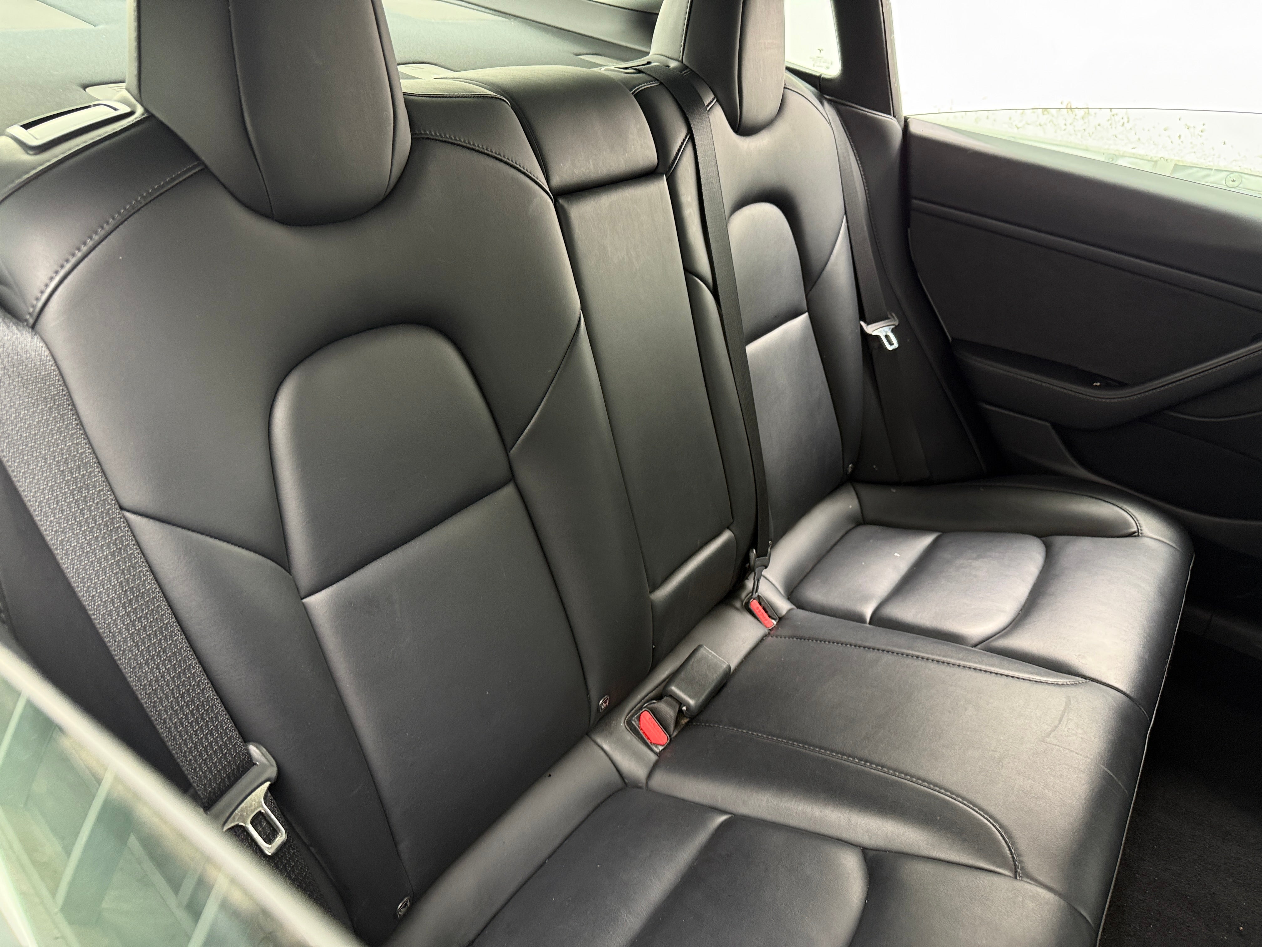 Used 2022 Tesla Model 3 Long Range with VIN 5YJ3E1EB9NF240543 for sale in Oak Creek, WI