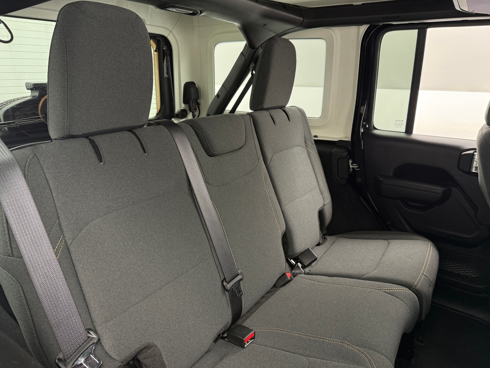 Thumbnail: 2025 Jeep Wrangler - 6