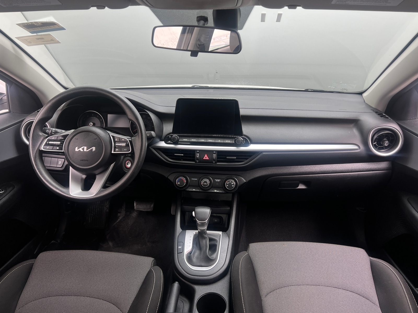 Thumbnail: 2024 Kia Forte - 3