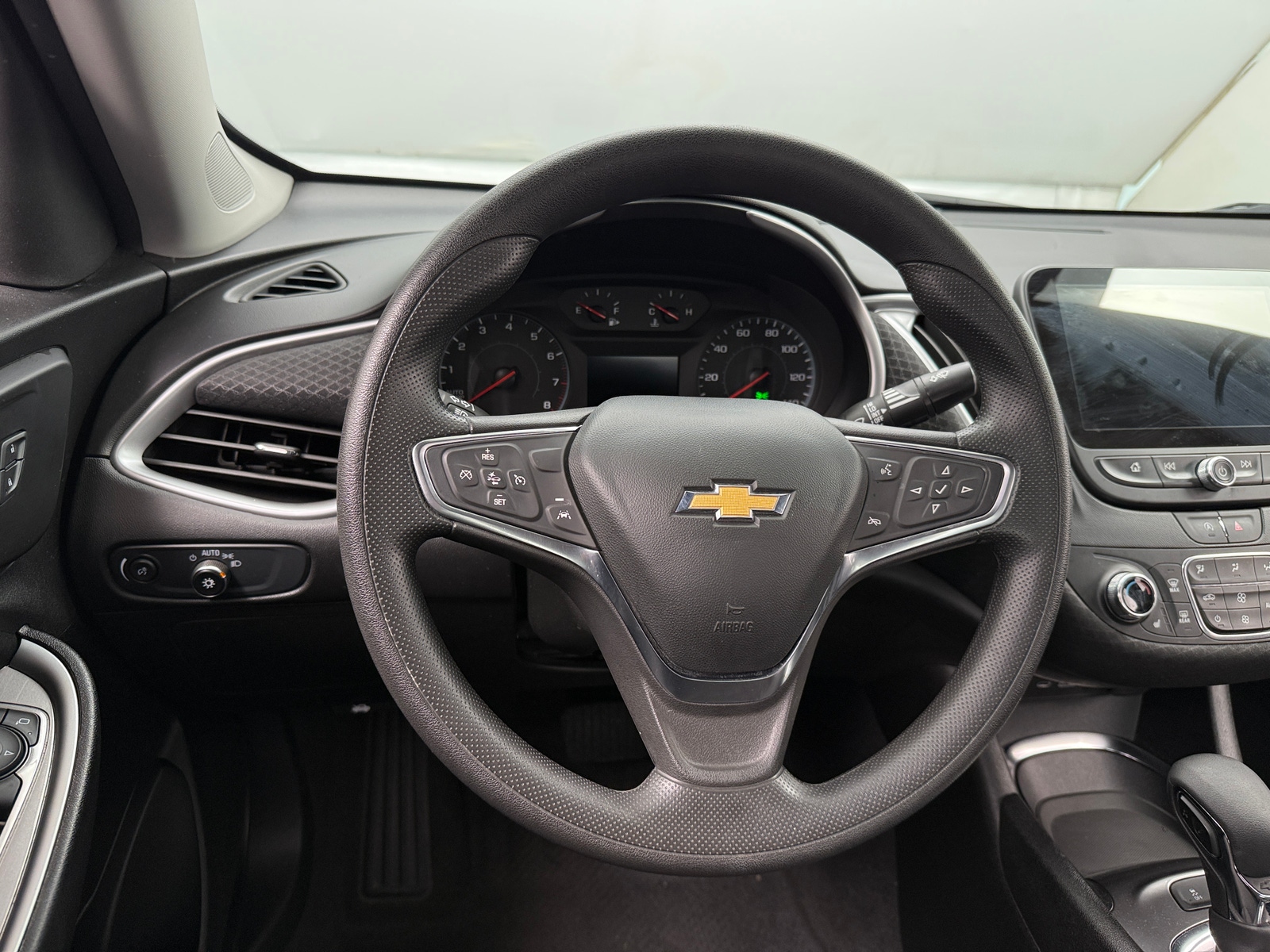 Thumbnail: 2024 Chevrolet Malibu - 5