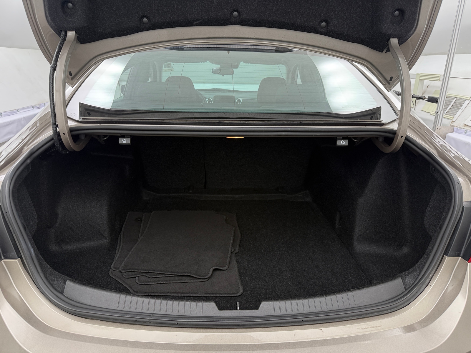 Thumbnail: 2024 Chevrolet Malibu - 7