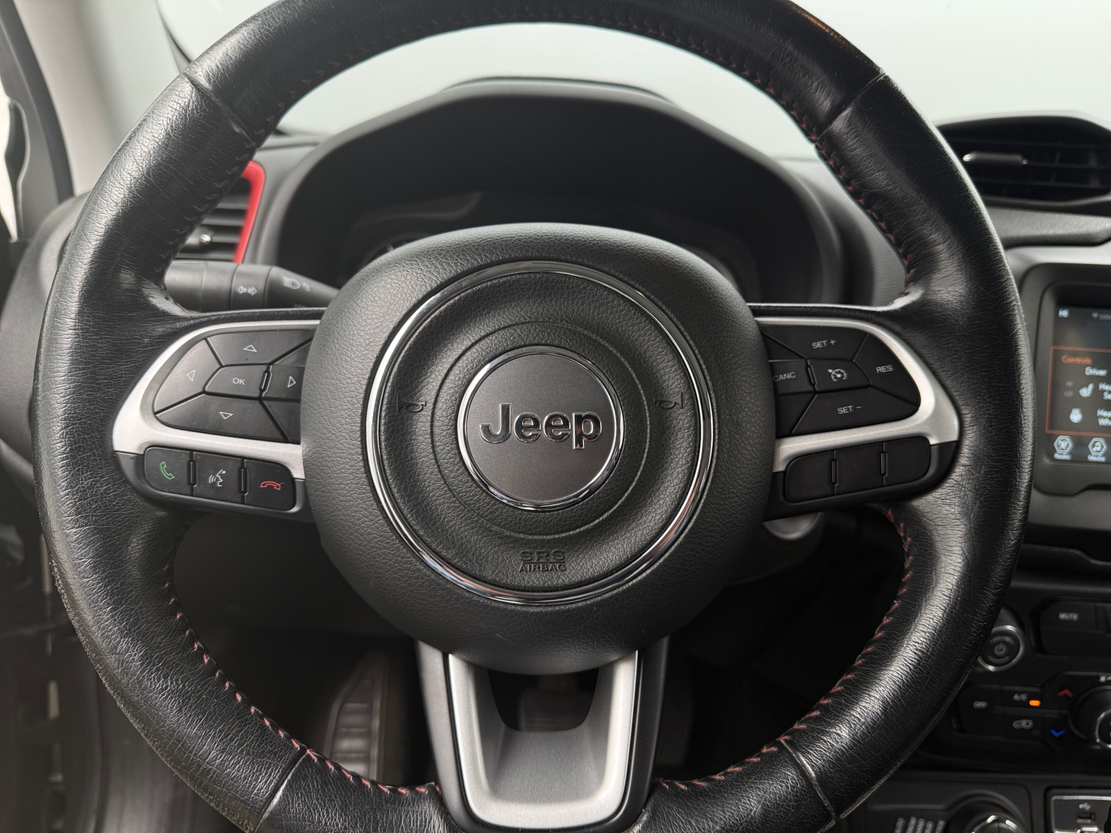 Thumbnail: 2020 Jeep Renegade - 4