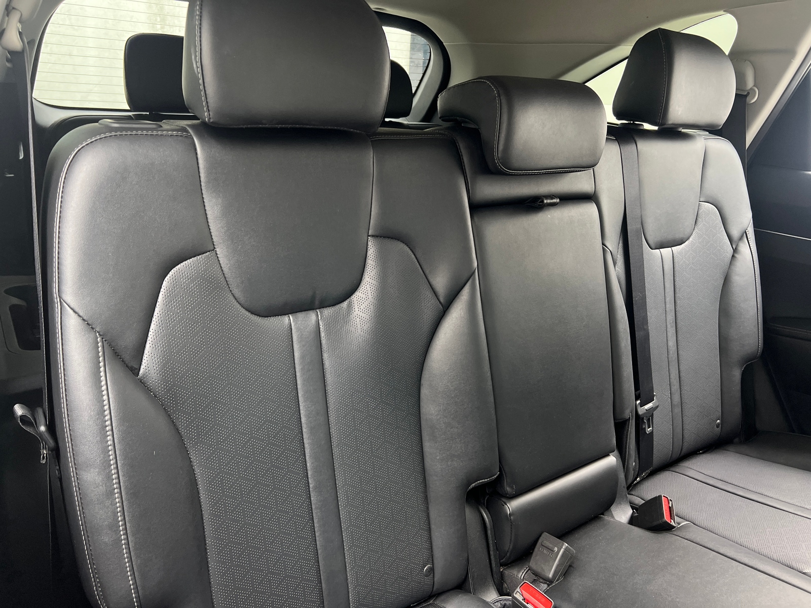 Thumbnail: 2022 Kia Sorento - 5