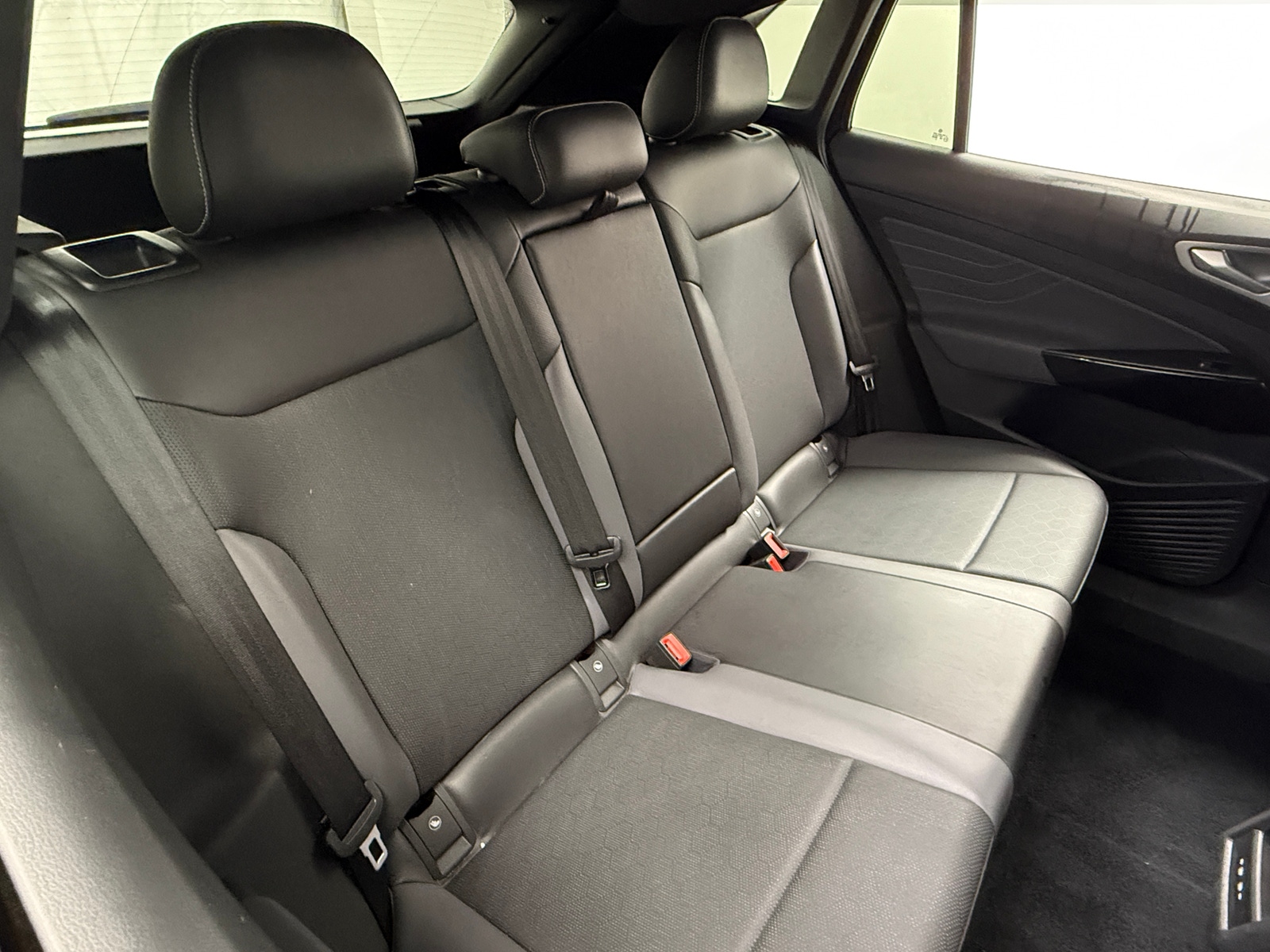 Thumbnail: 2023 Volkswagen ID.4 - 5