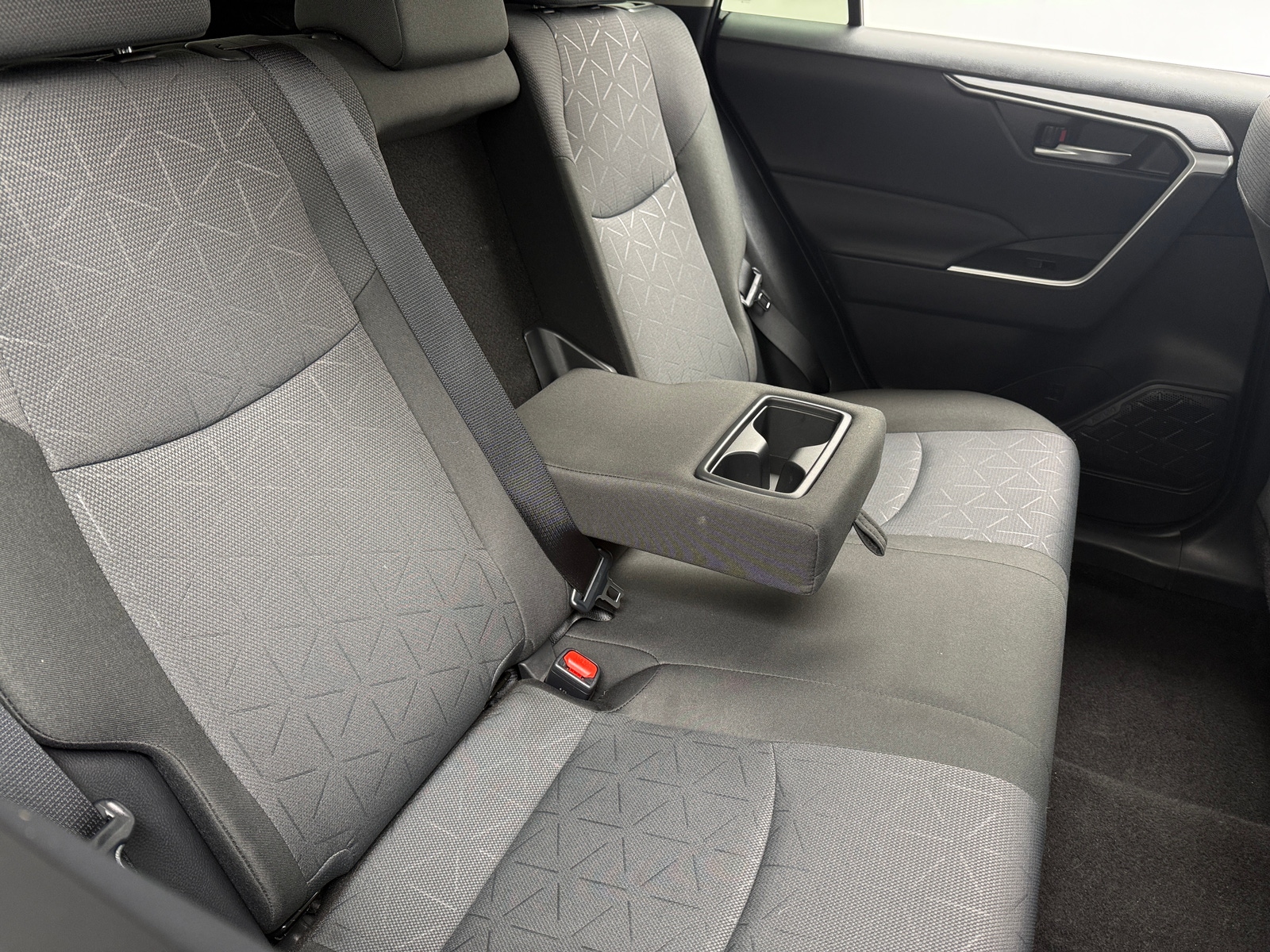 Thumbnail: 2025 Toyota RAV4 - 6