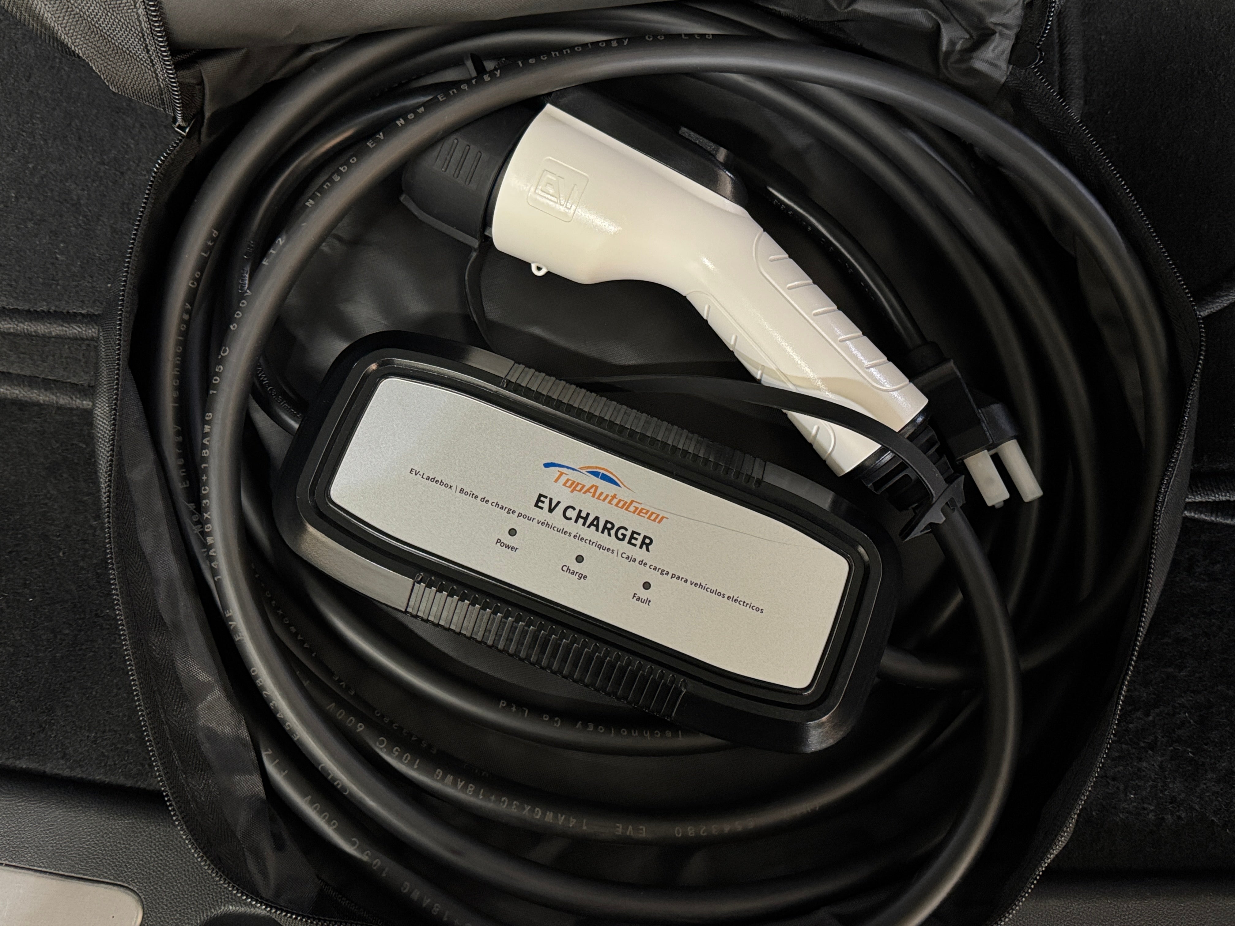 Used 2025 Cadillac LYRIQ Luxury 1 with VIN 1GYKPNRL6SZ303887 for sale in Oak Creek, WI