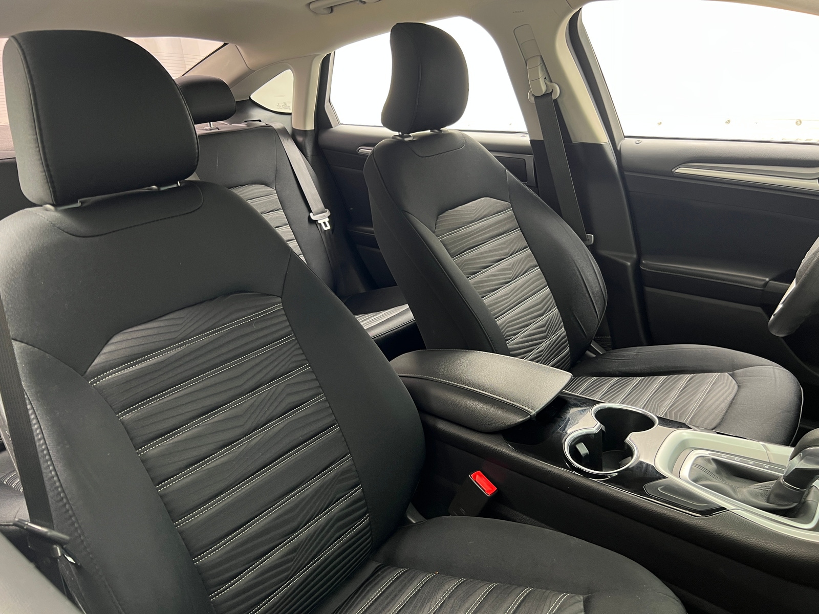 Thumbnail: 2016 Ford Fusion - 2