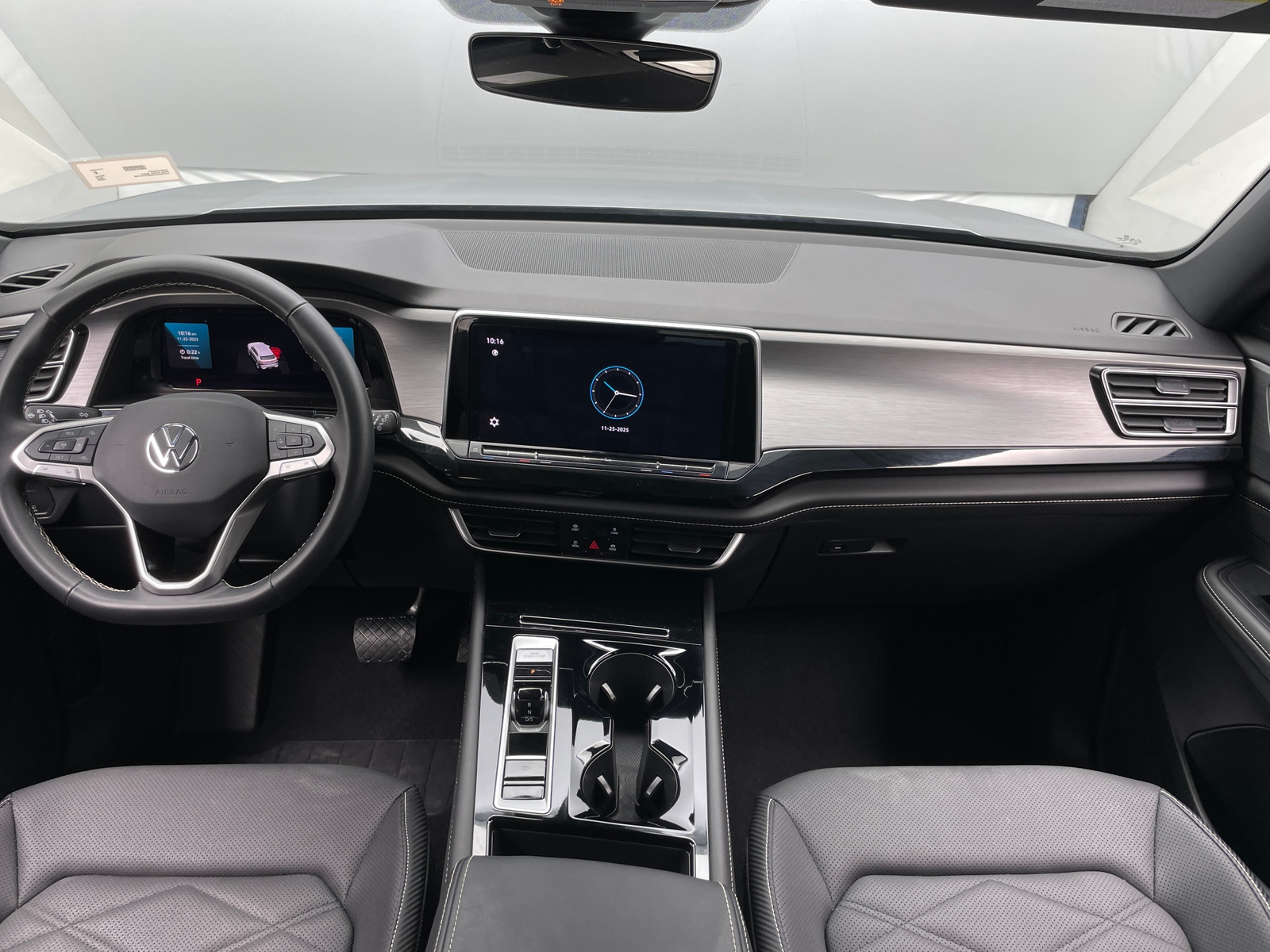 Thumbnail: 2025 Volkswagen Atlas - 2