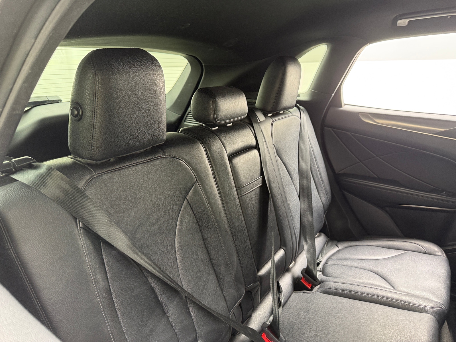 Thumbnail: 2015 Lincoln MKC - 5